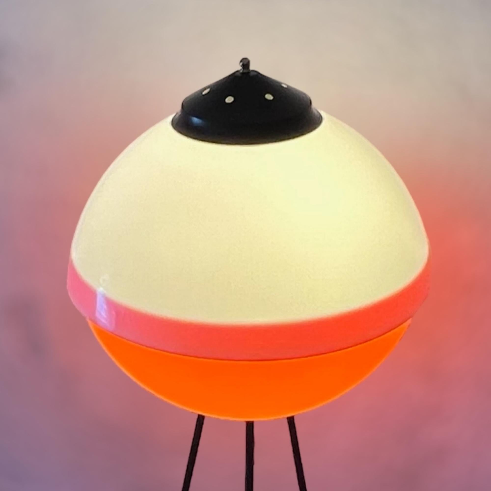 stilnovo tripod ufo lamp