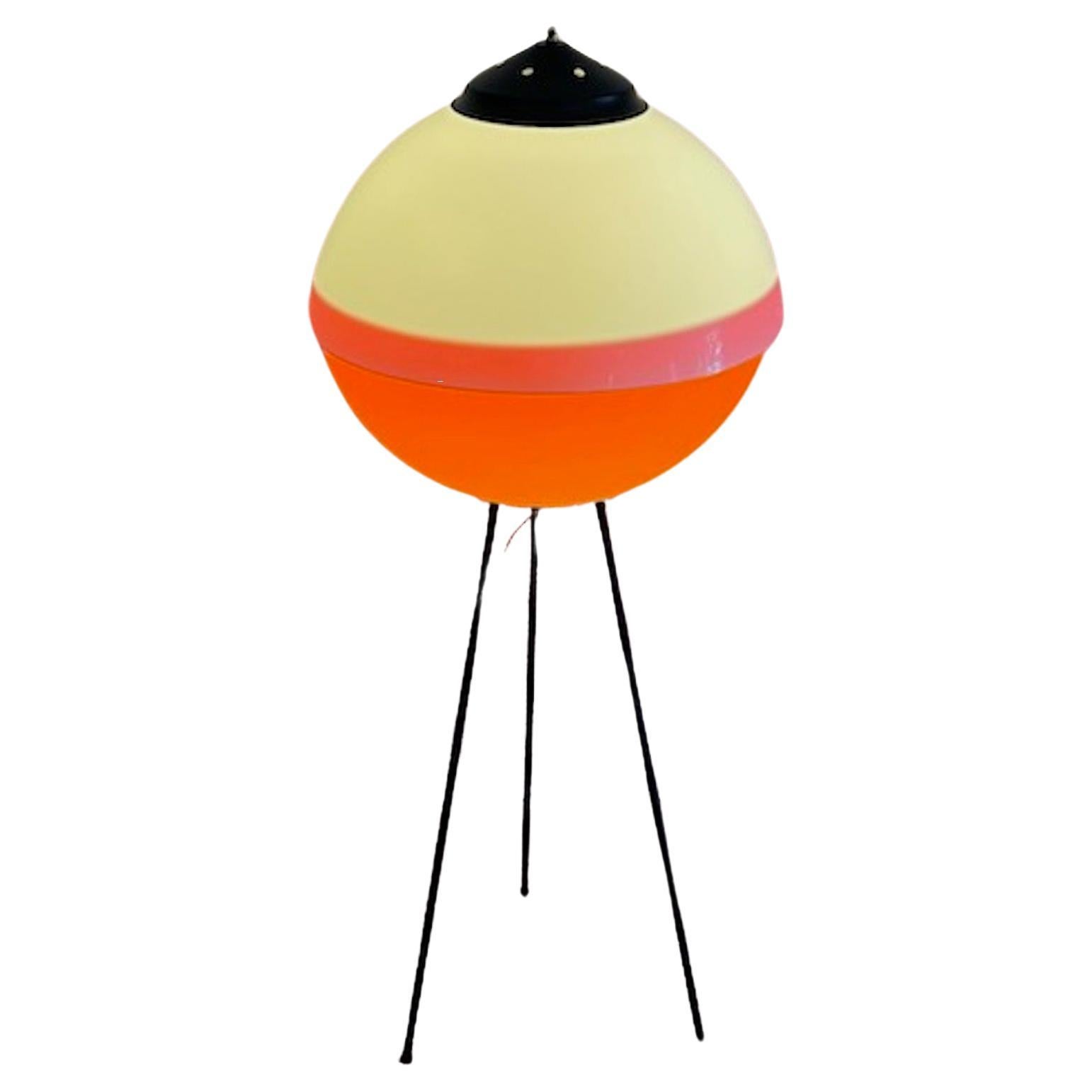 Large Space Age Tripod Floor Lamp, 60s - Italian UFO Lamp Stilnovo Style For Sale