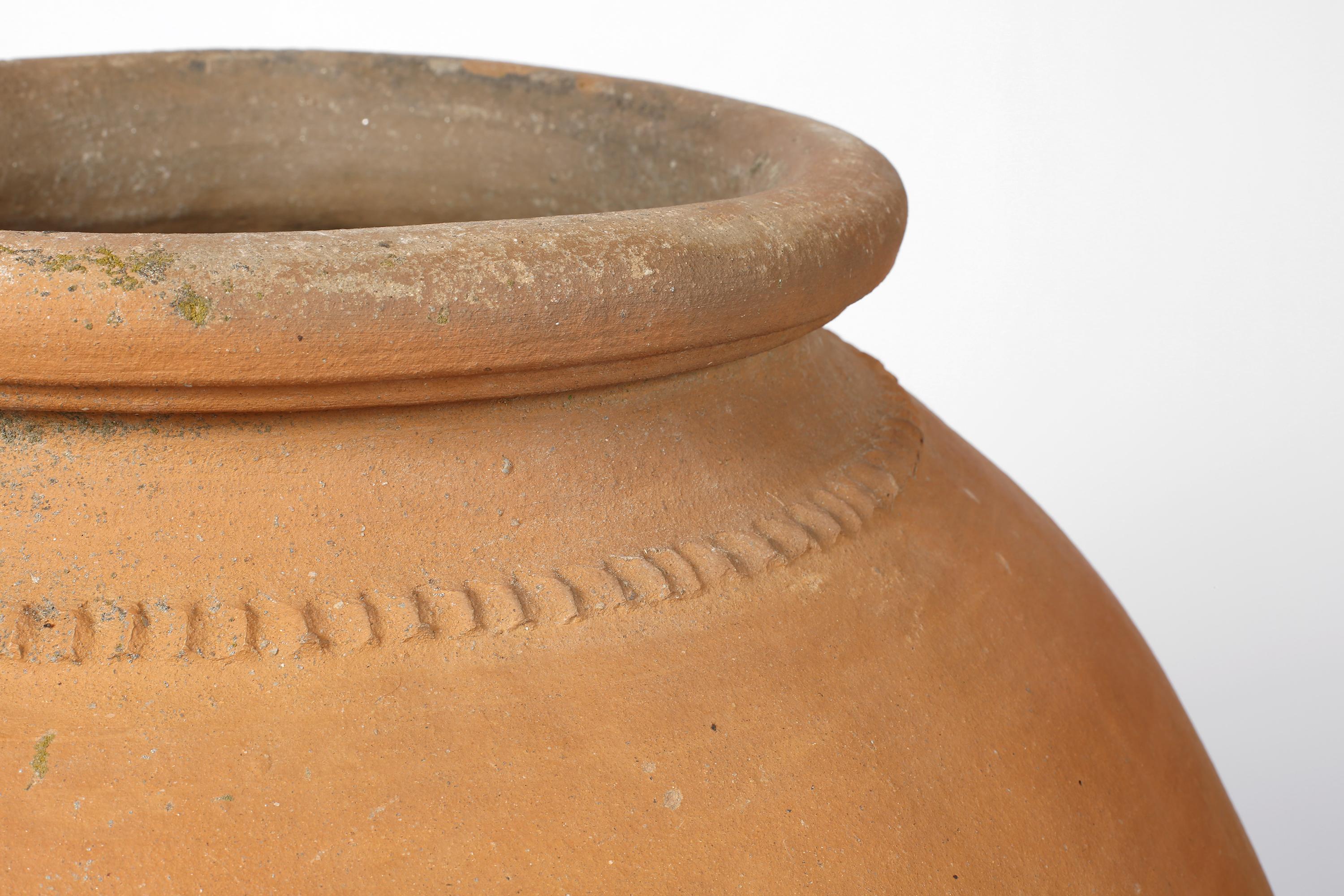 Large Spanish 18th Century Terracotta Wine Jar  In Good Condition For Sale In London, GB