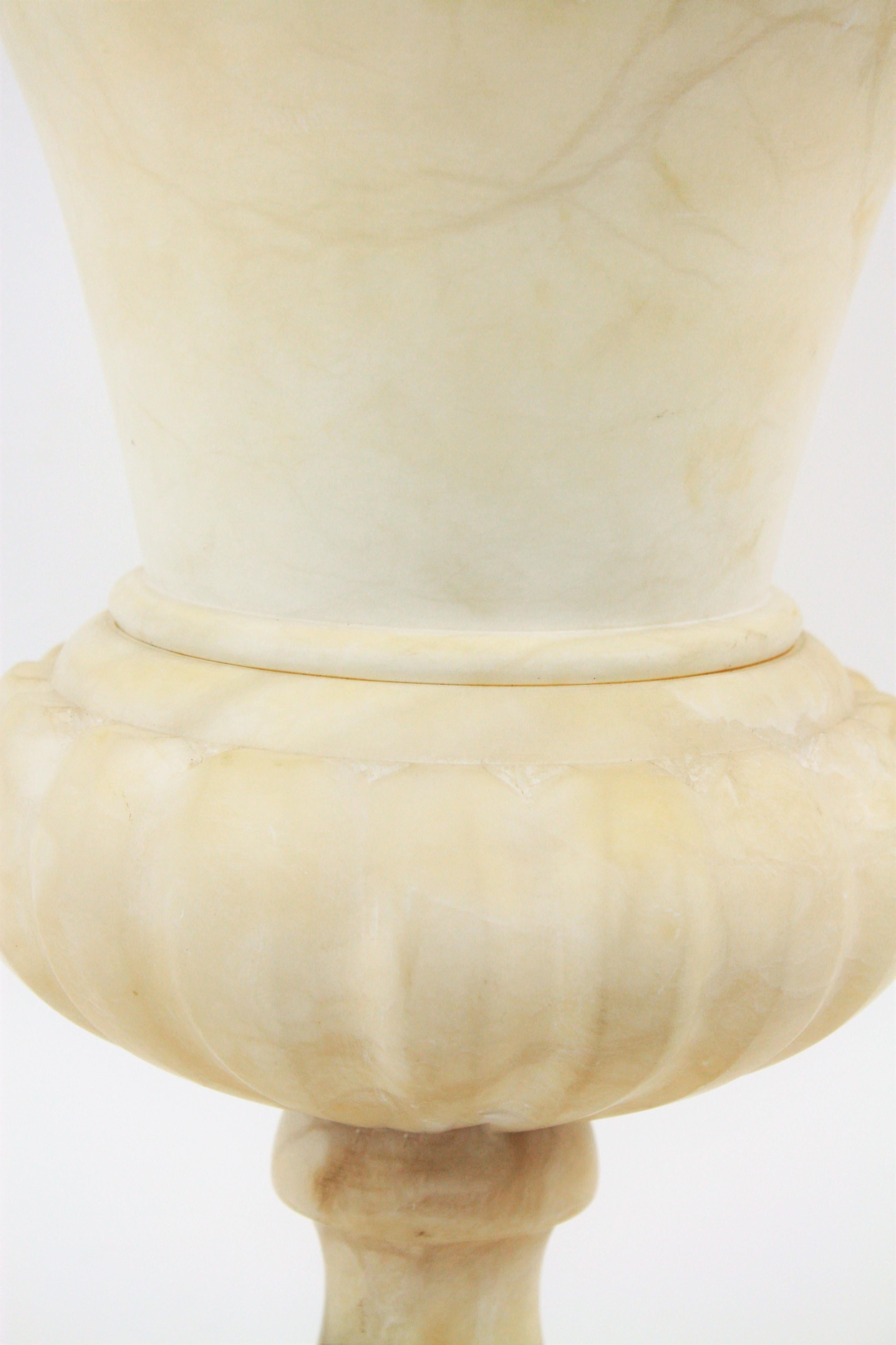 Large Spanish 1930s Neoclassical Art Deco Alabaster Urn Table Lamp 3