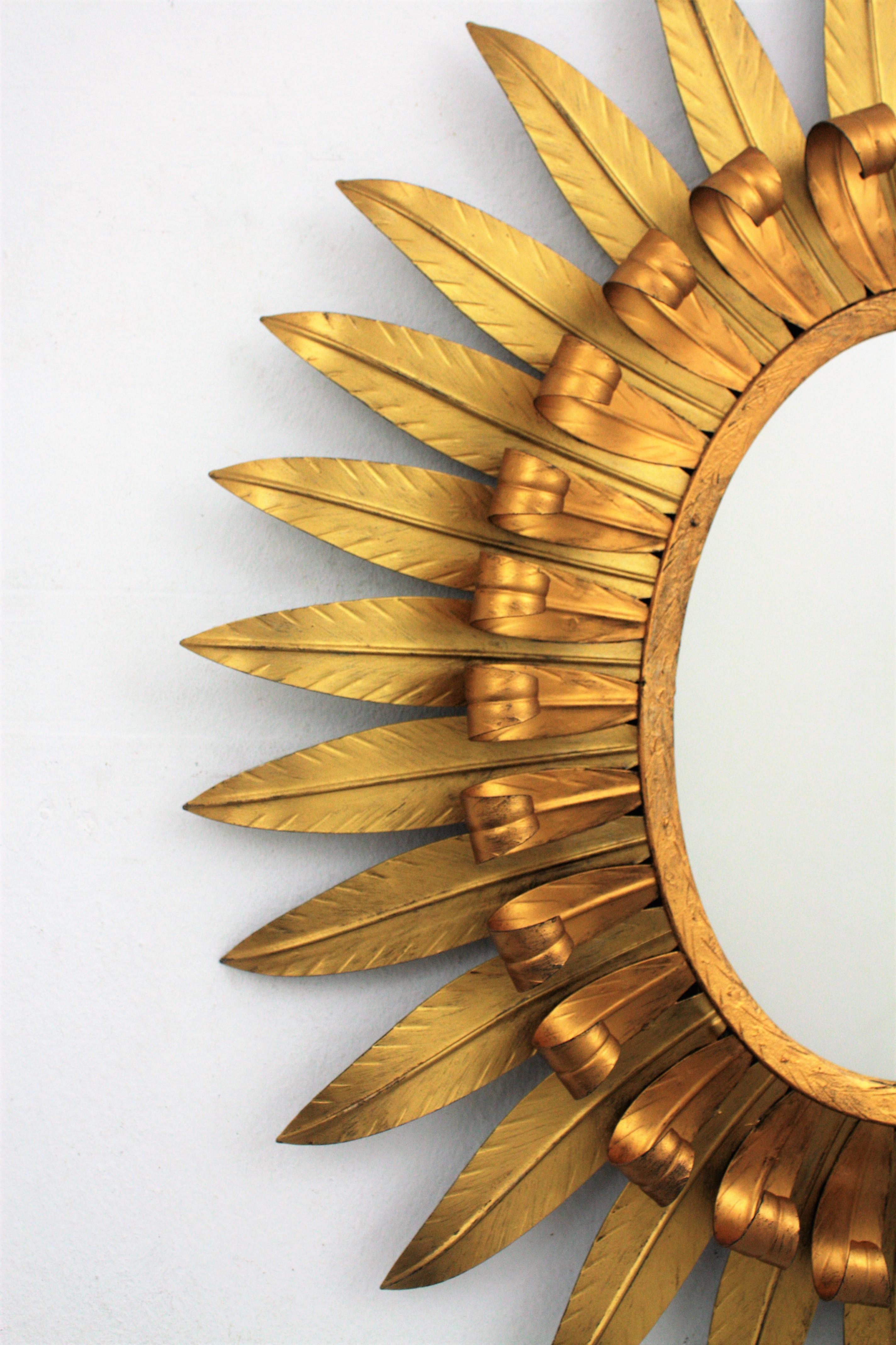 Large Spanish 1960s Double Layer Eyelash Bicolor Gilt Iron Oval Sunburst Mirror 4