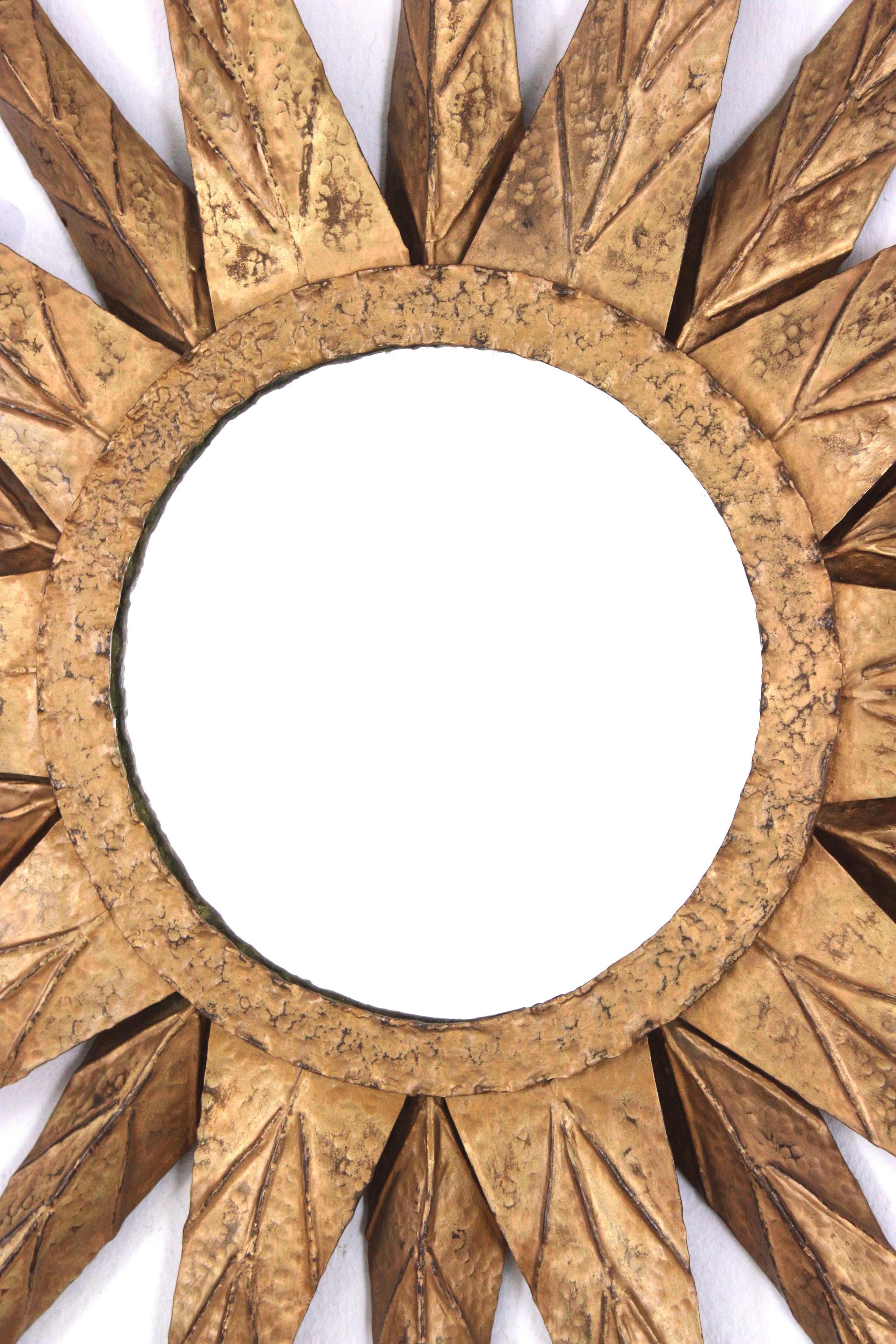 Large Spanish Brutalist Sunburst Mirror in Gilt Metal, 1950s For Sale 8