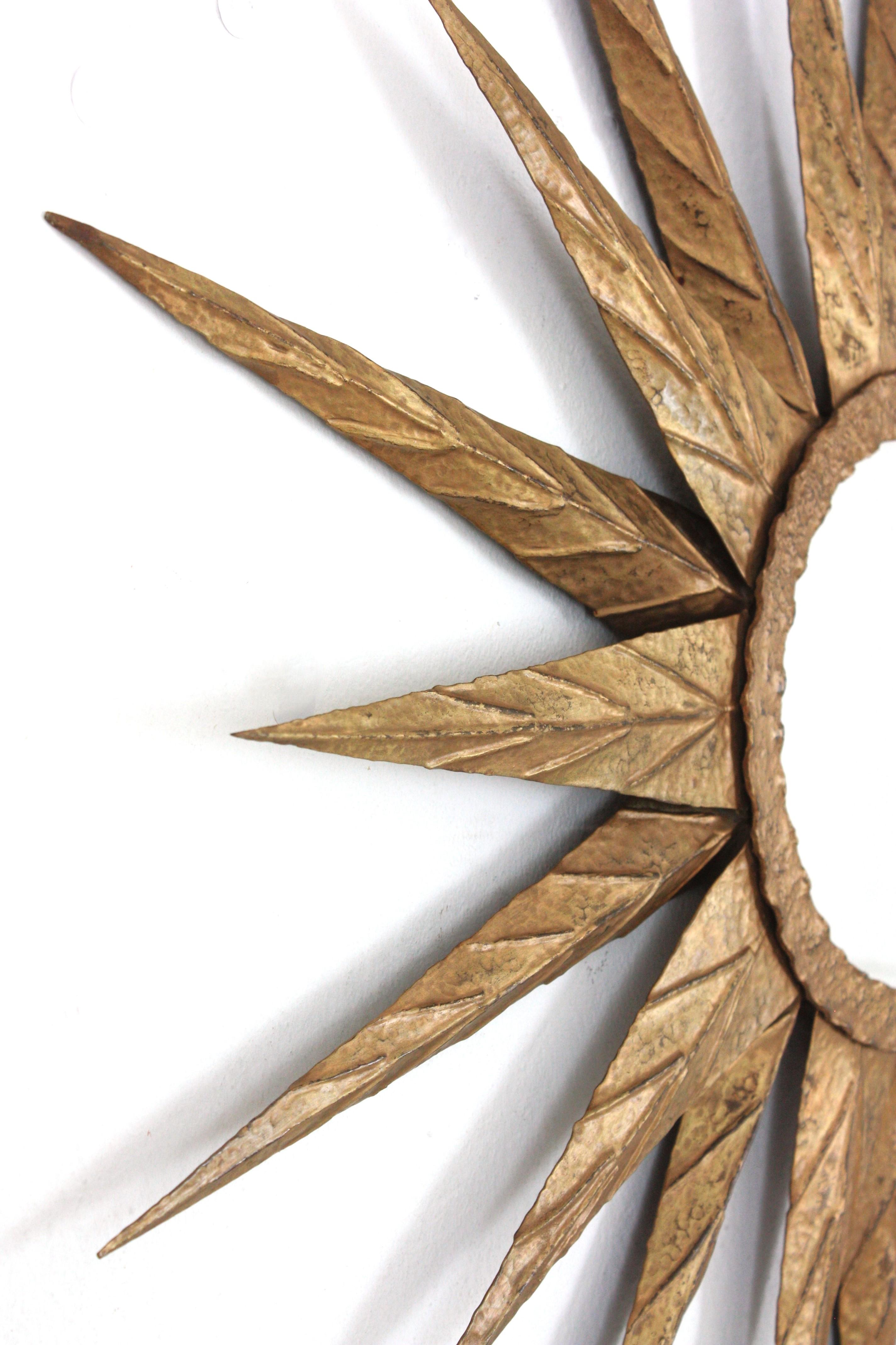 Large Spanish Brutalist Sunburst Mirror in Gilt Metal, 1950s For Sale 4