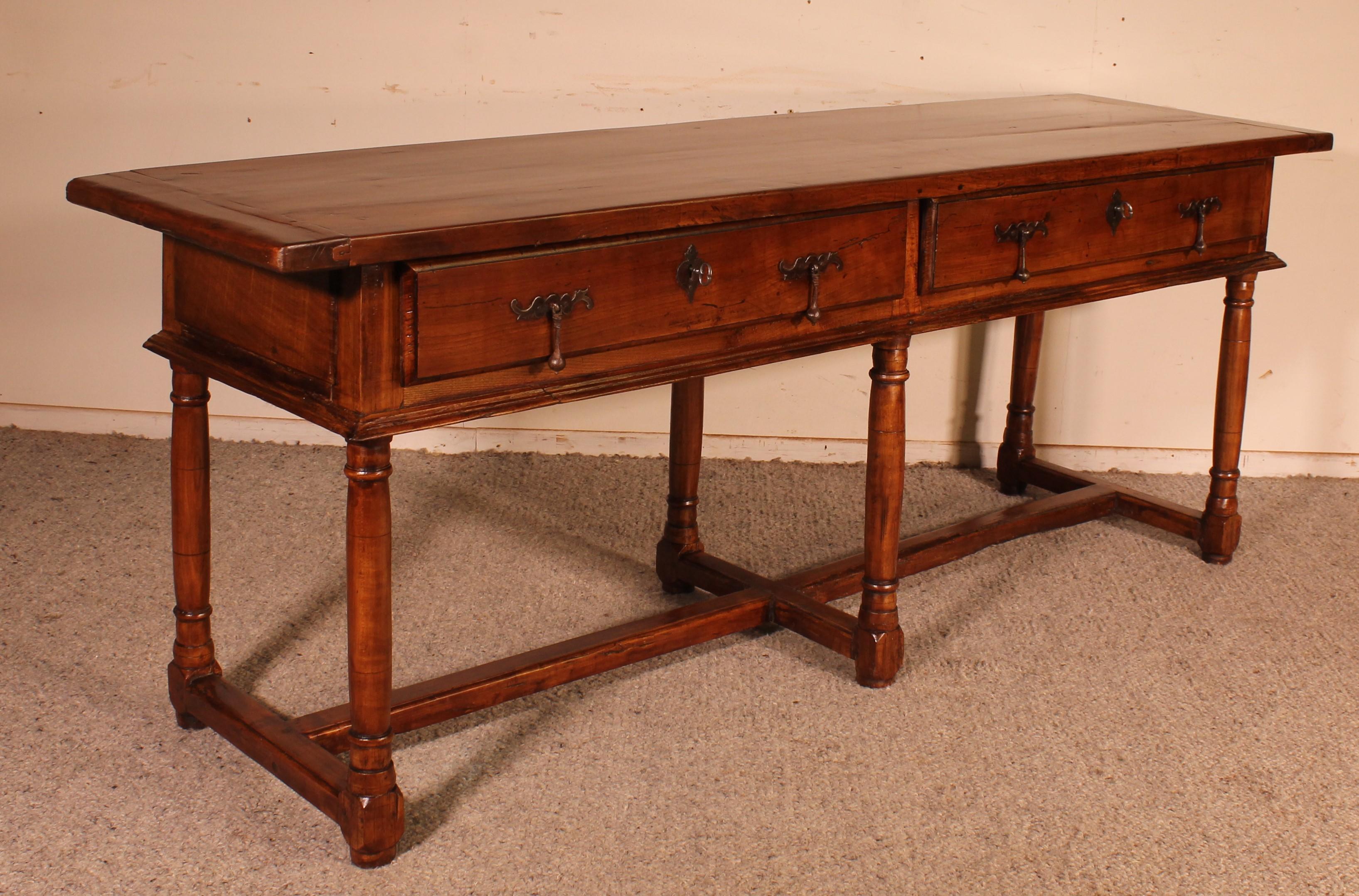 Large Spanish Console with 17° Century in Cherry Wood For Sale 5