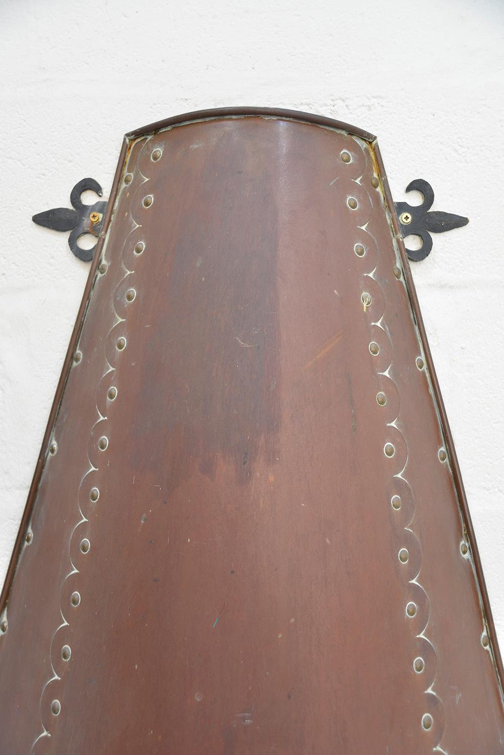 Large Spanish Copper Curved Conical Fireplace Fire Hood Canopy 1960s Lounge In Good Condition For Sale In Sherborne, Dorset