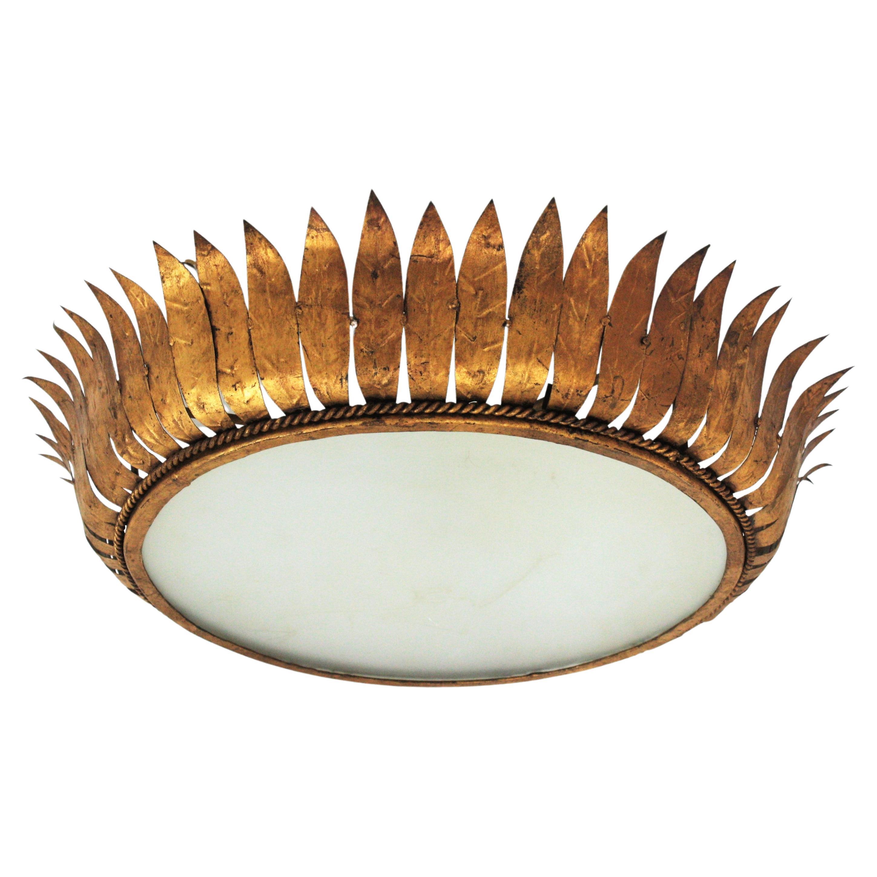 Grand luminaire encastré Spanish Crown Sunburst en métal doré