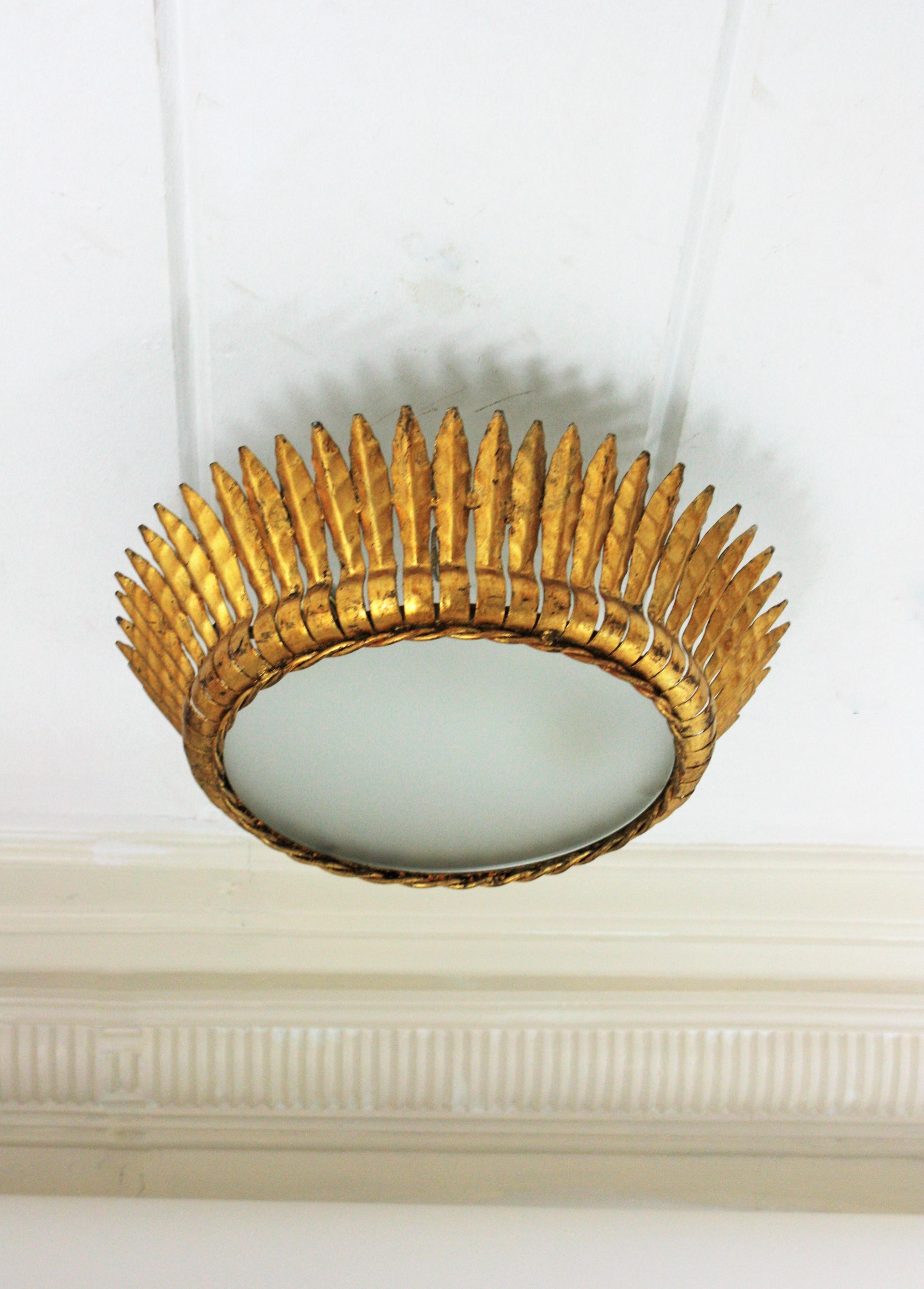 Large Spanish Gilt Metal Crown Sunburst Leafed Light Fixture with Frosted Glass In Good Condition In Barcelona, ES