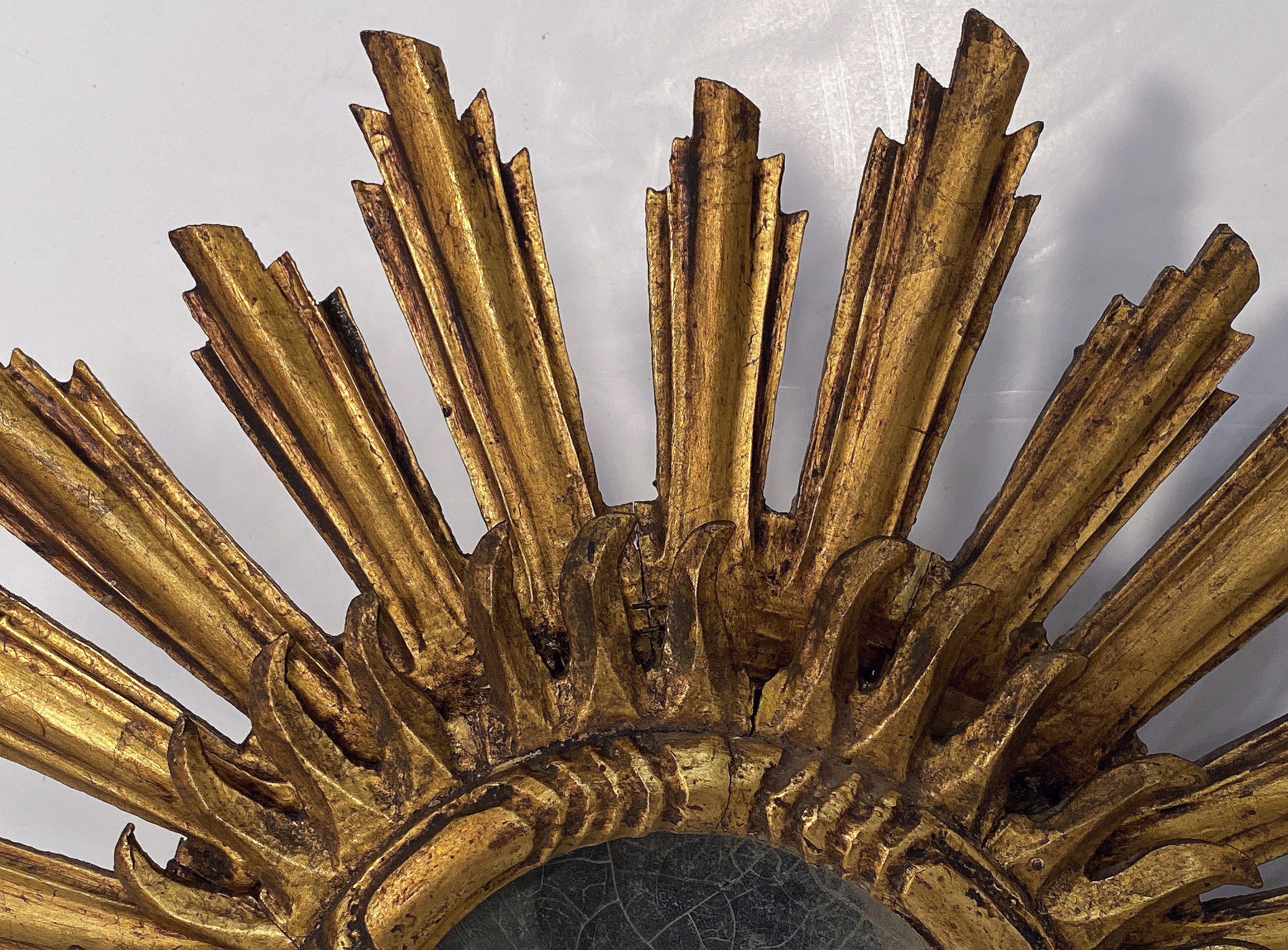 Großer spanischer vergoldeter Sunburst- oder Starburst-Spiegel (Durchmesser 29 1/4) (Glas) im Angebot