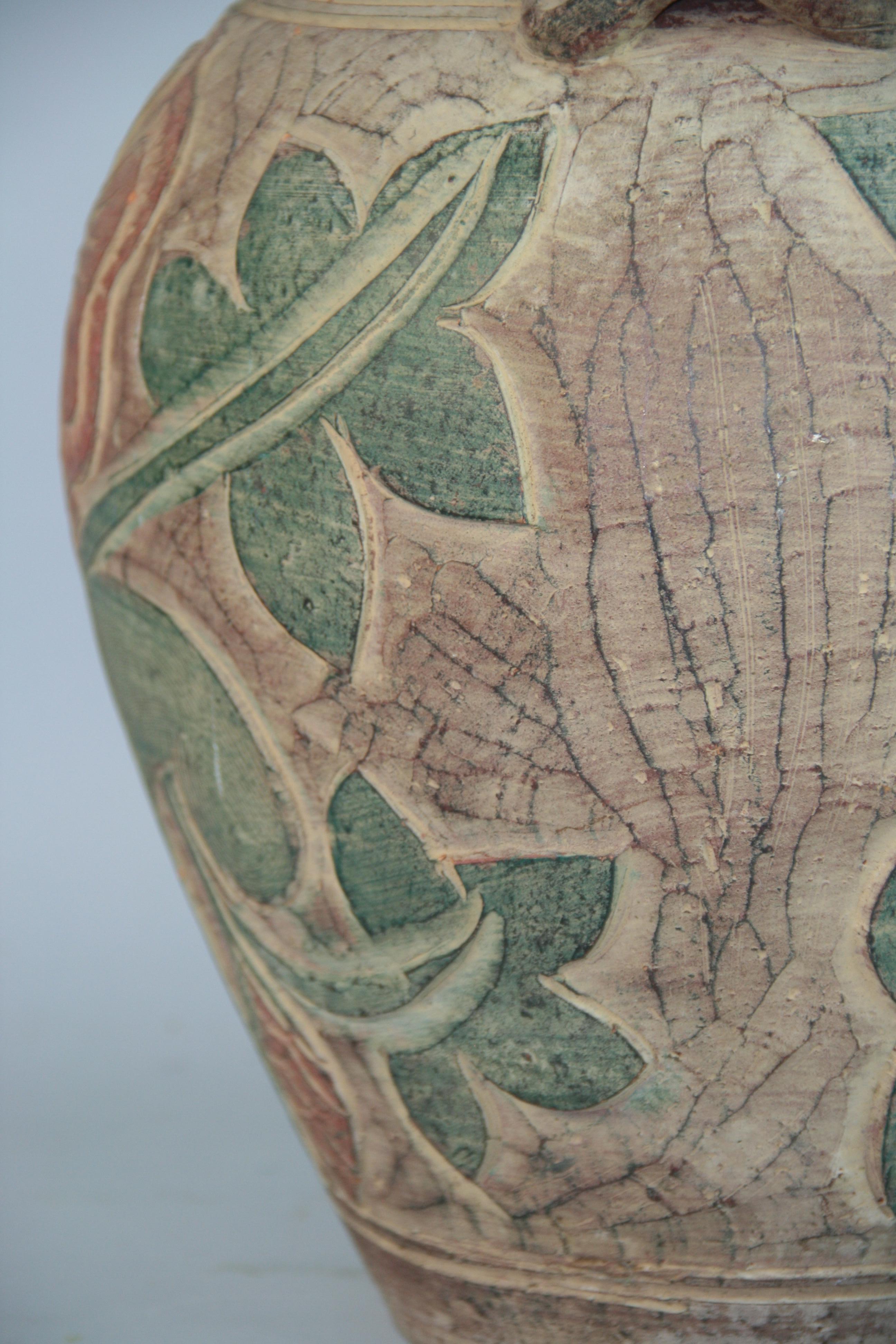 Grande vaso spagnolo in terracotta incisa in vendita 2