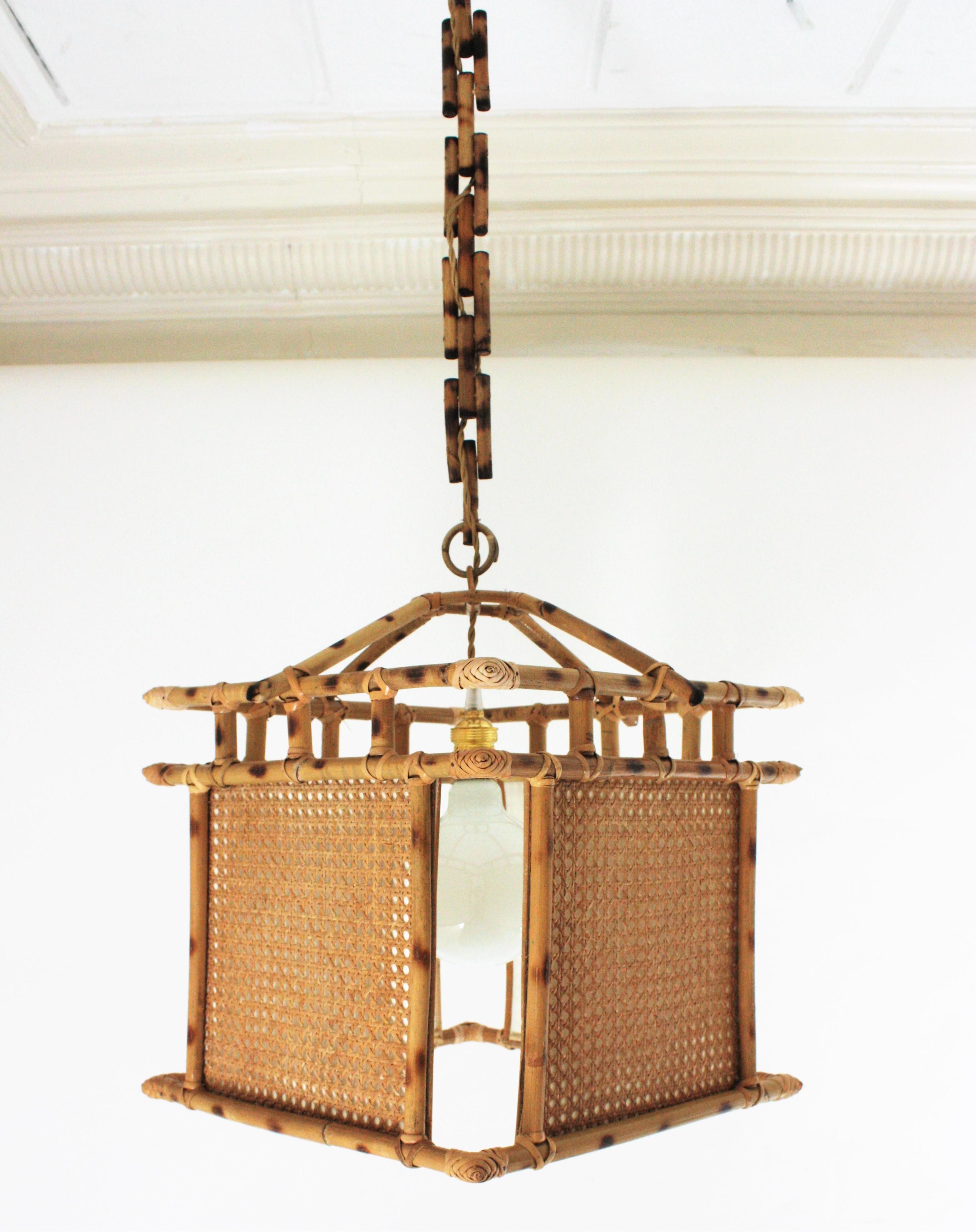 20th Century Large Spanish Rattan Wicker Wire Pendant Lantern Chinoiserie Inspired, 1960s For Sale