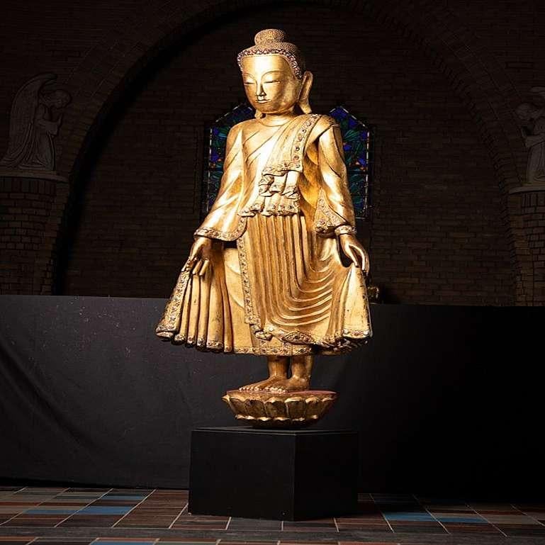 XIXe siècle Grand Bouddha birman Shan spécial de Birmanie en vente