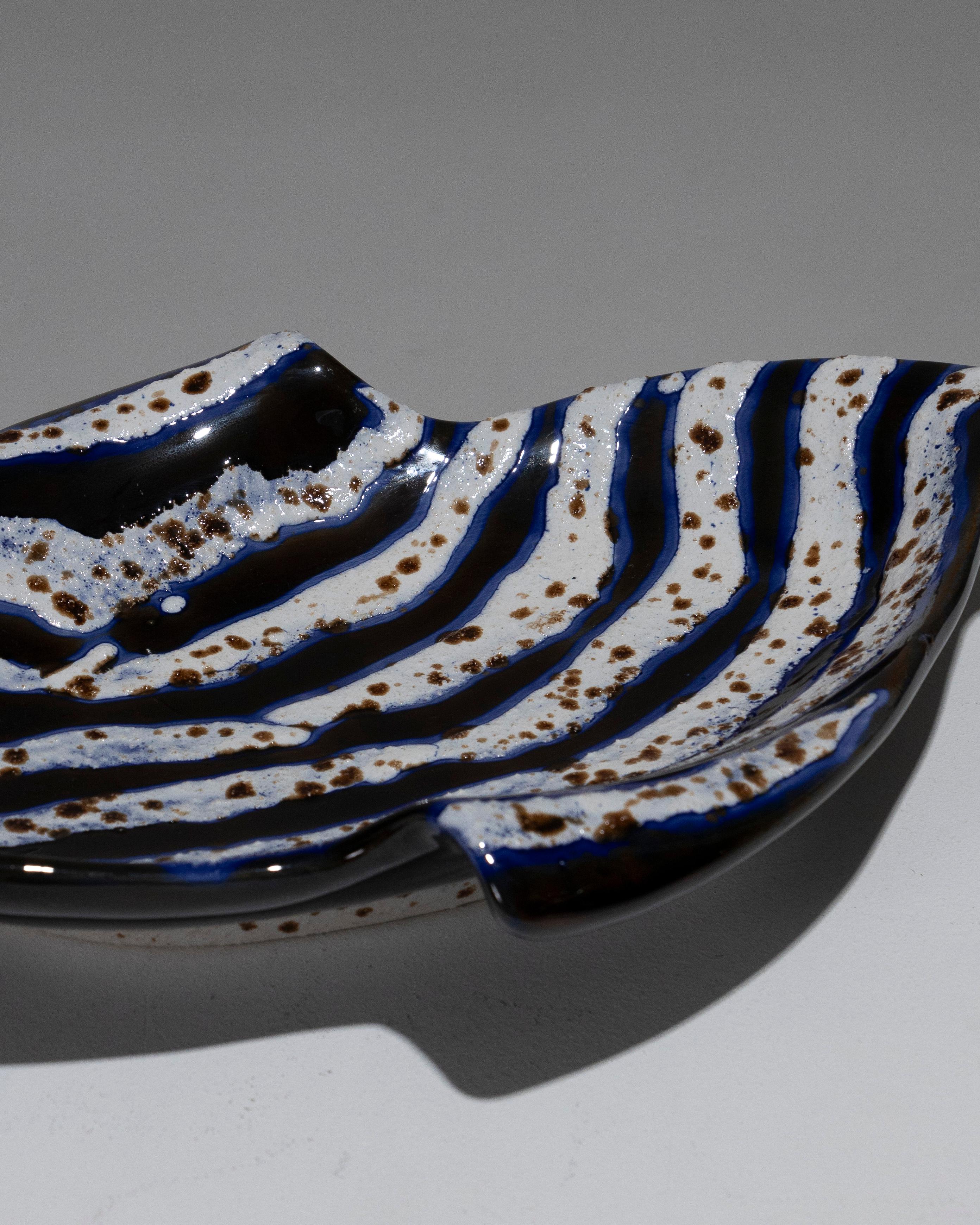 20th Century Large Speckled Ceramic Bowl, 1950s For Sale