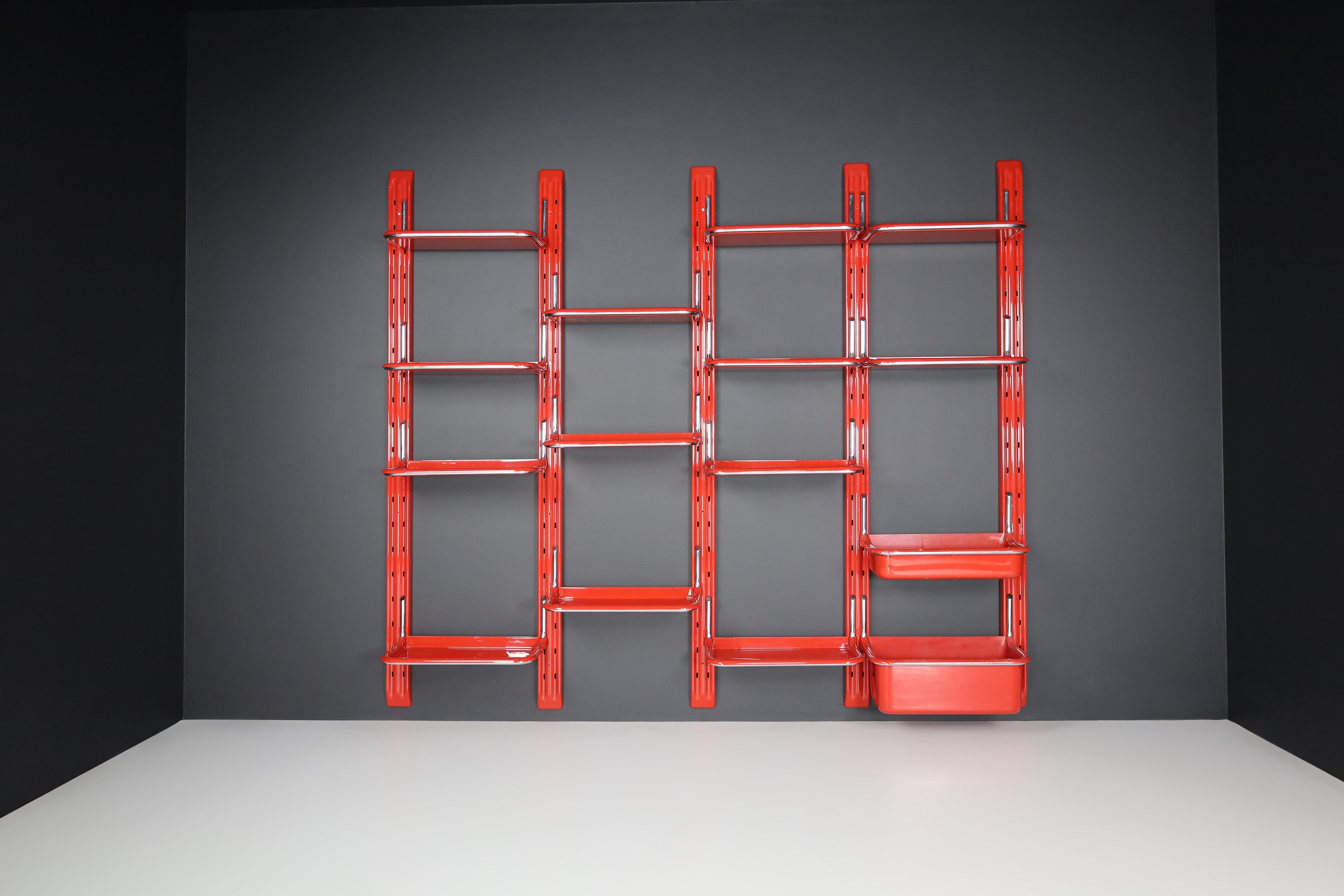 Large Speedy Bookcase by Alberto Rosselli for Saporiti, Italy the 1970s In Good Condition In Almelo, NL