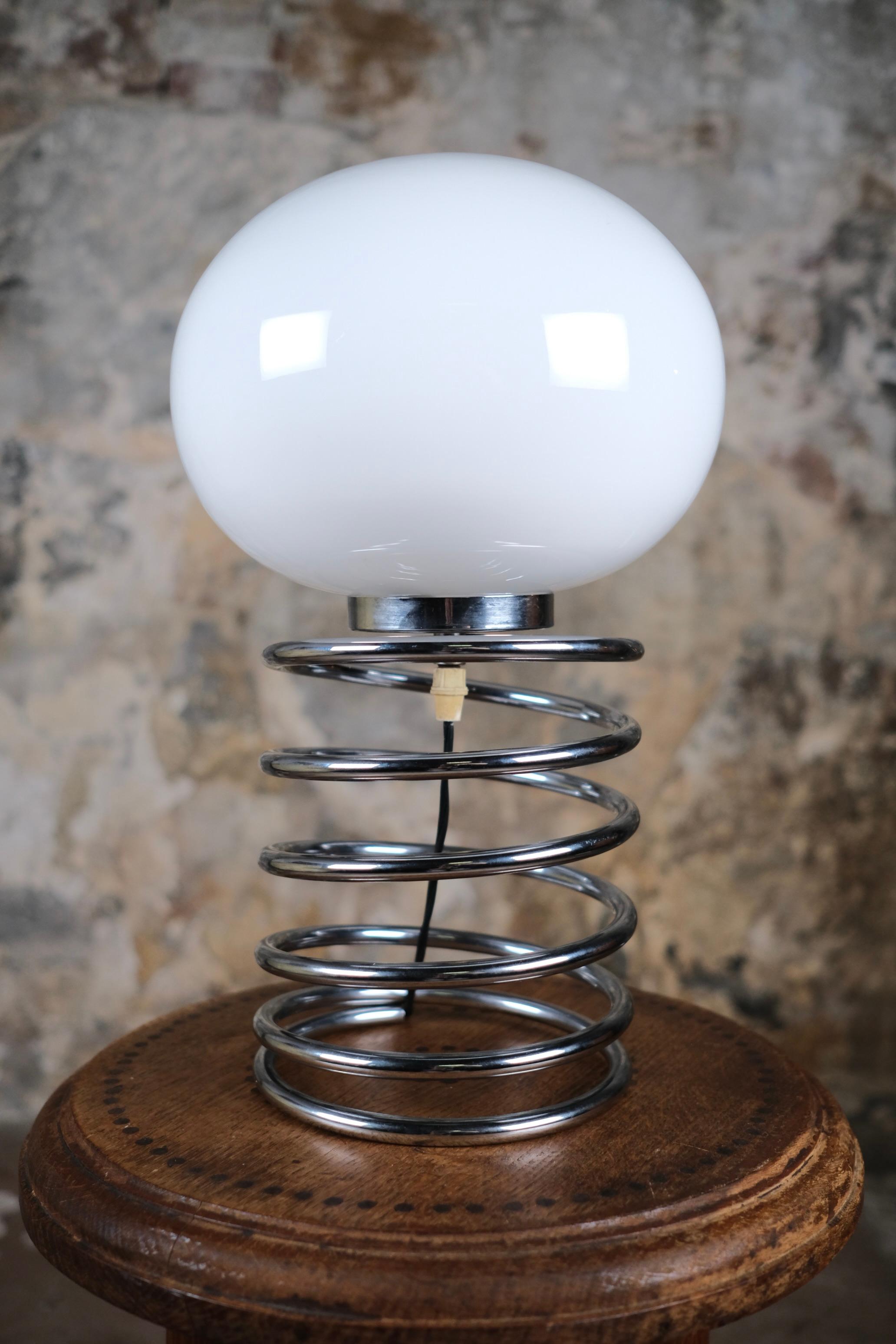 Space Age Large spring table lamp, Galeries Lafayette, France, 1970s For Sale