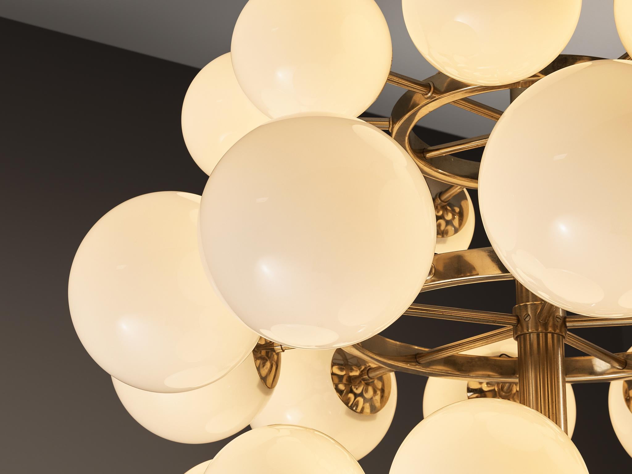 Large Sputnik Chandelier with Thirty White Glass Globes 125cm/49.21in. In Good Condition For Sale In Waalwijk, NL