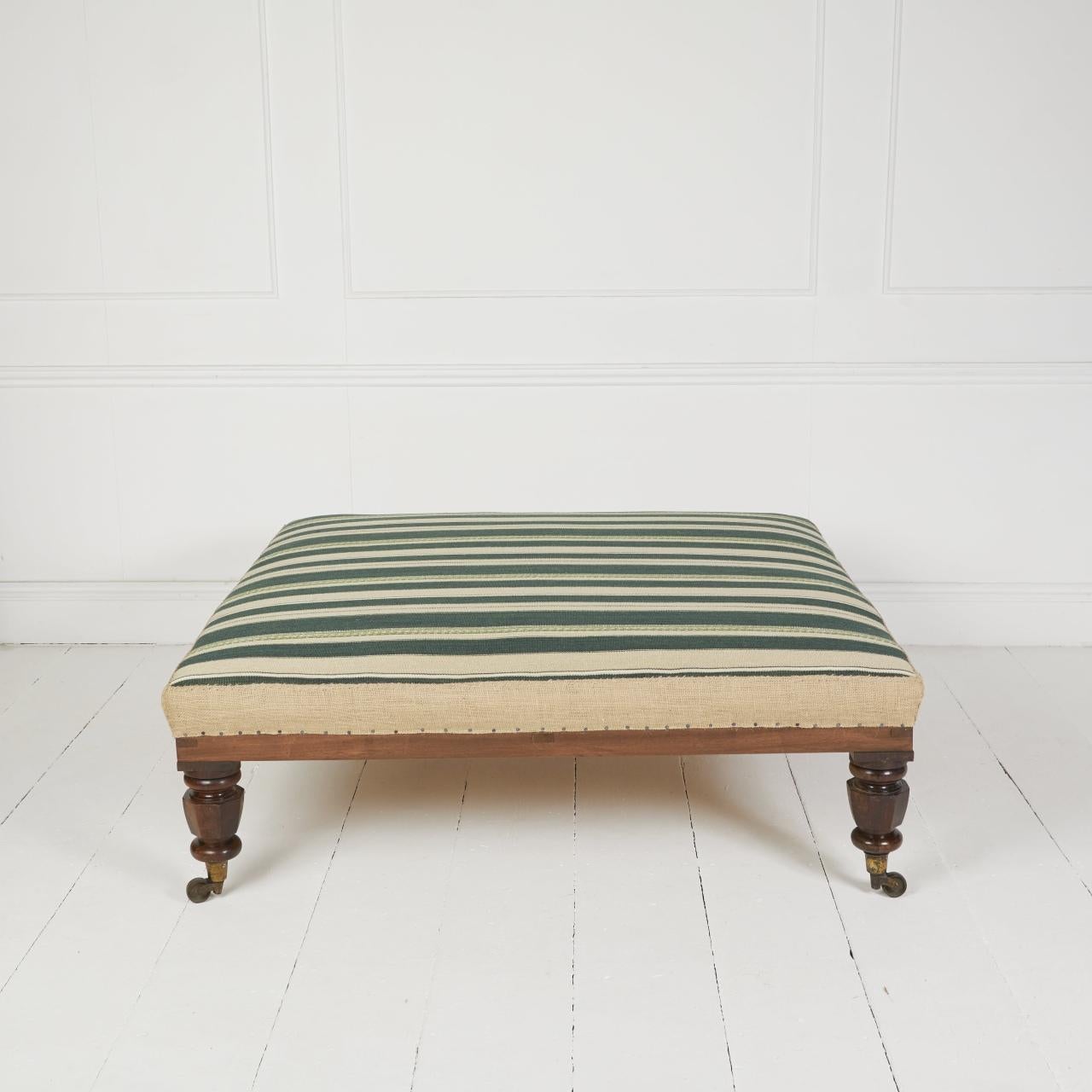 Large square antique style ottoman centre footstool In New Condition For Sale In Stroud, GB