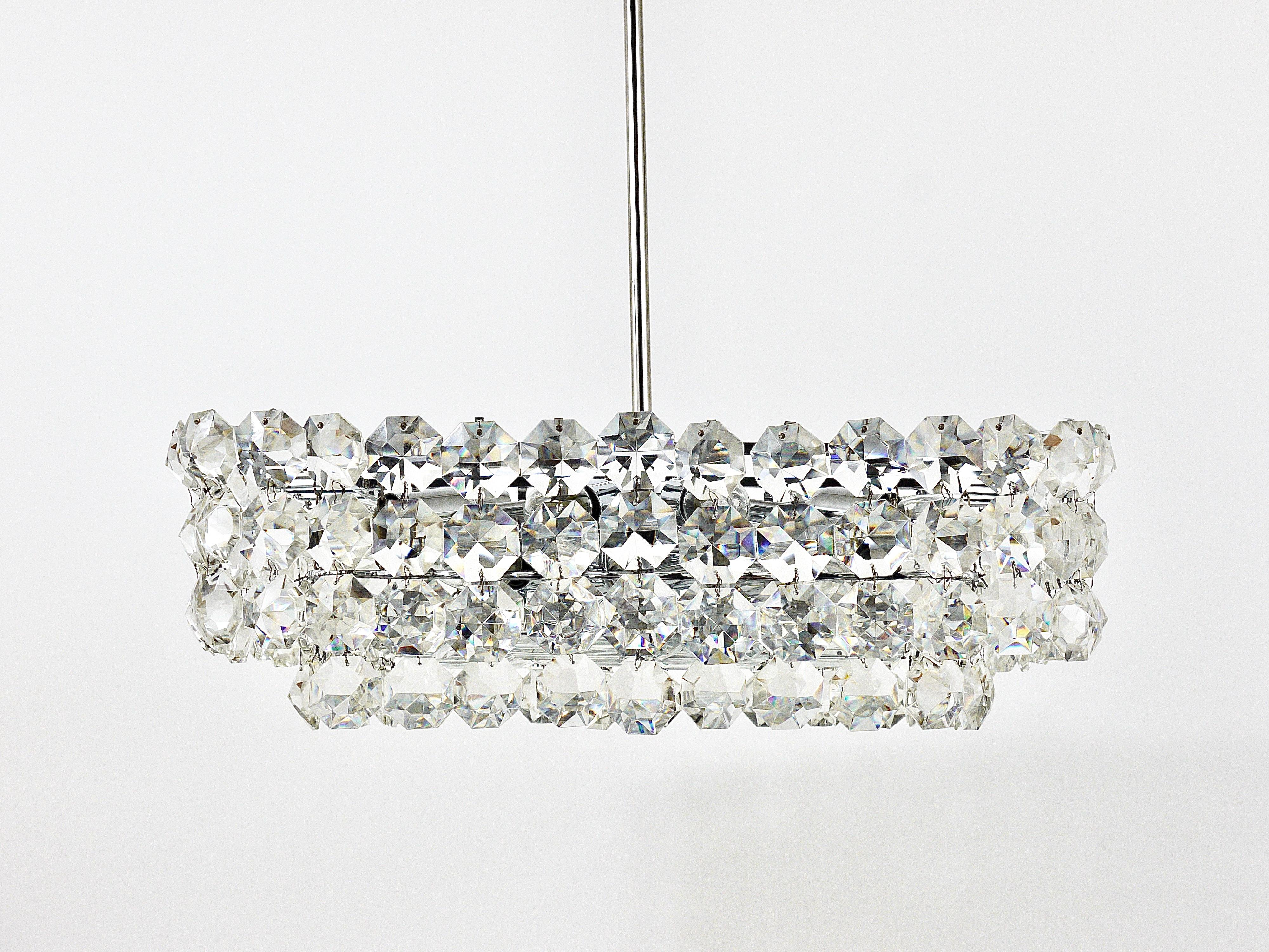 Large Square Bakalowits Chandelier with Diamond-Shaped Crystals, Austria, 1950s For Sale 1