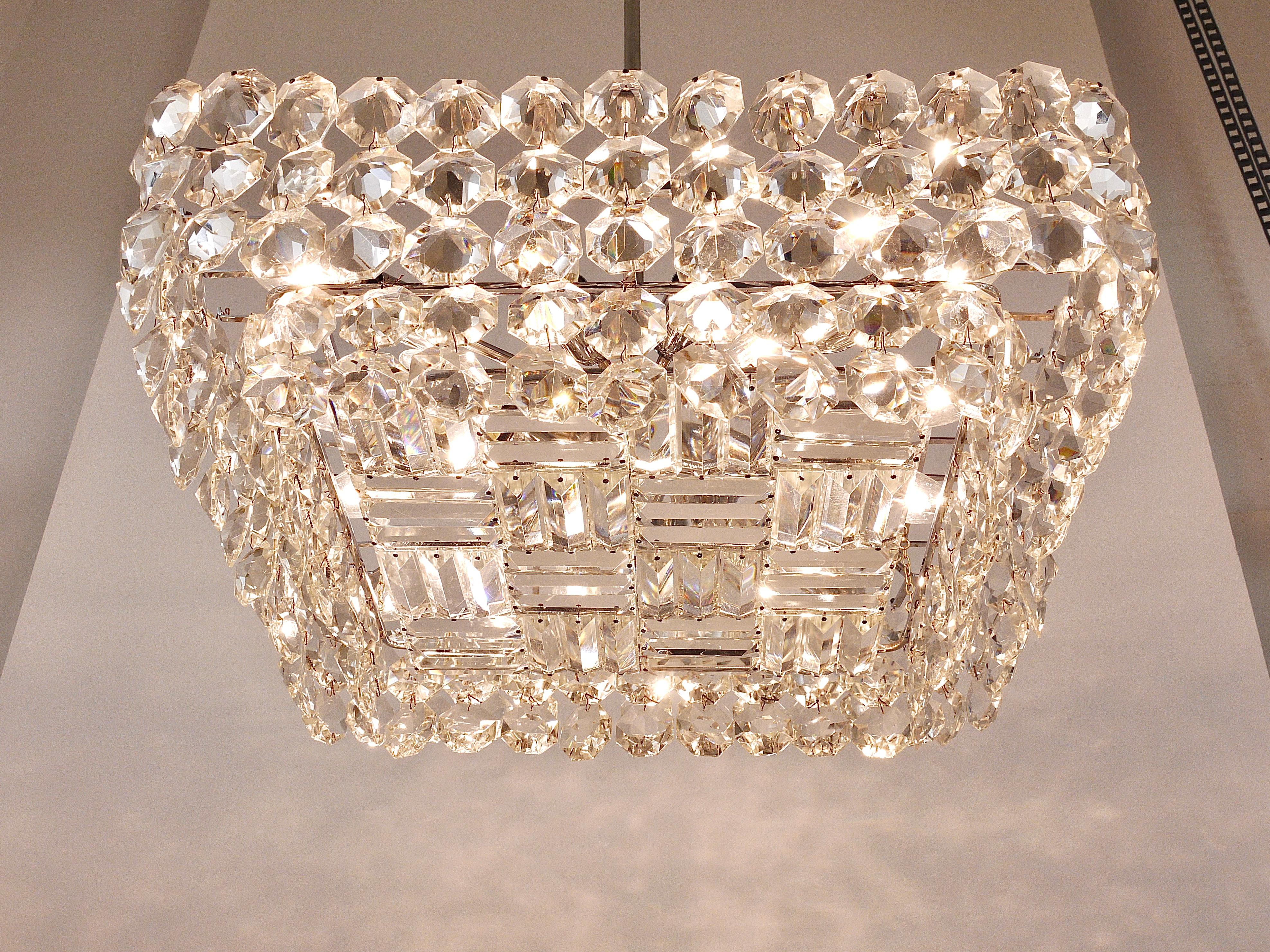 Large Square Bakalowits Chandelier with Diamond-Shaped Crystals, Austria, 1950s For Sale 4