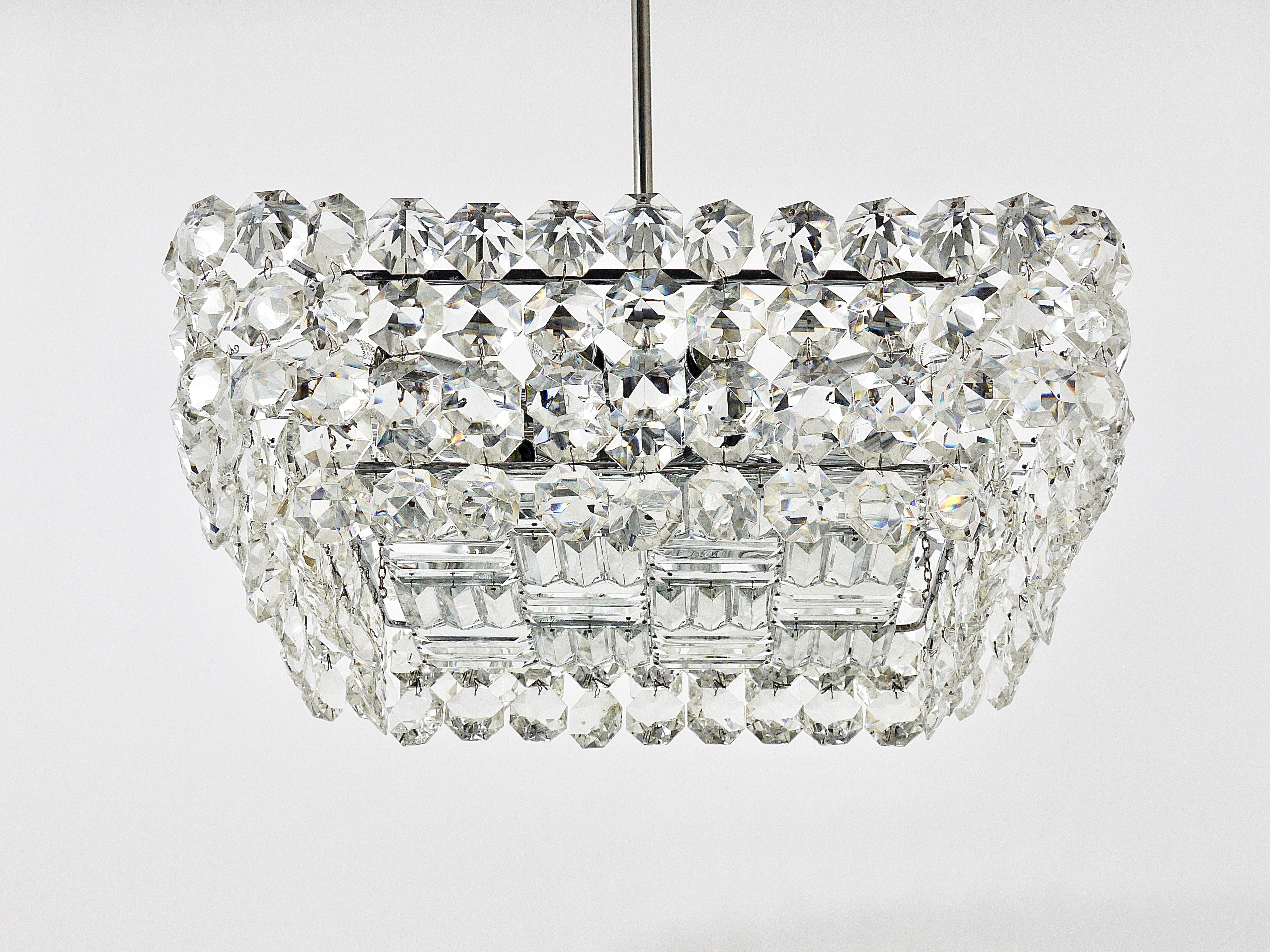 Faceted Large Square Bakalowits Chandelier with Diamond-Shaped Crystals, Austria, 1950s For Sale