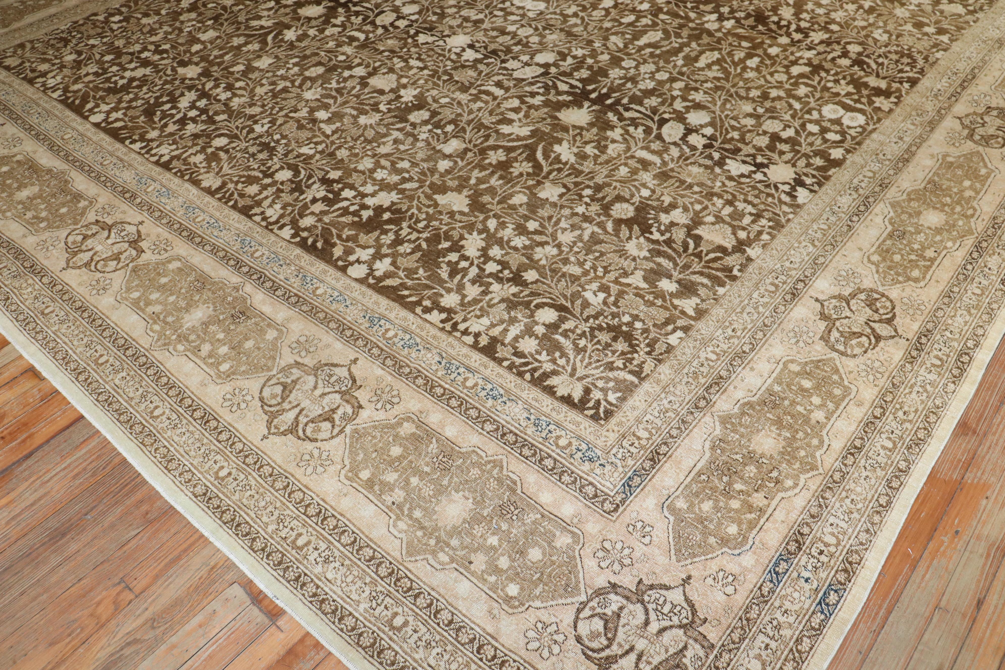 Grand tapis carré persan marron de Tabriz en vente 4