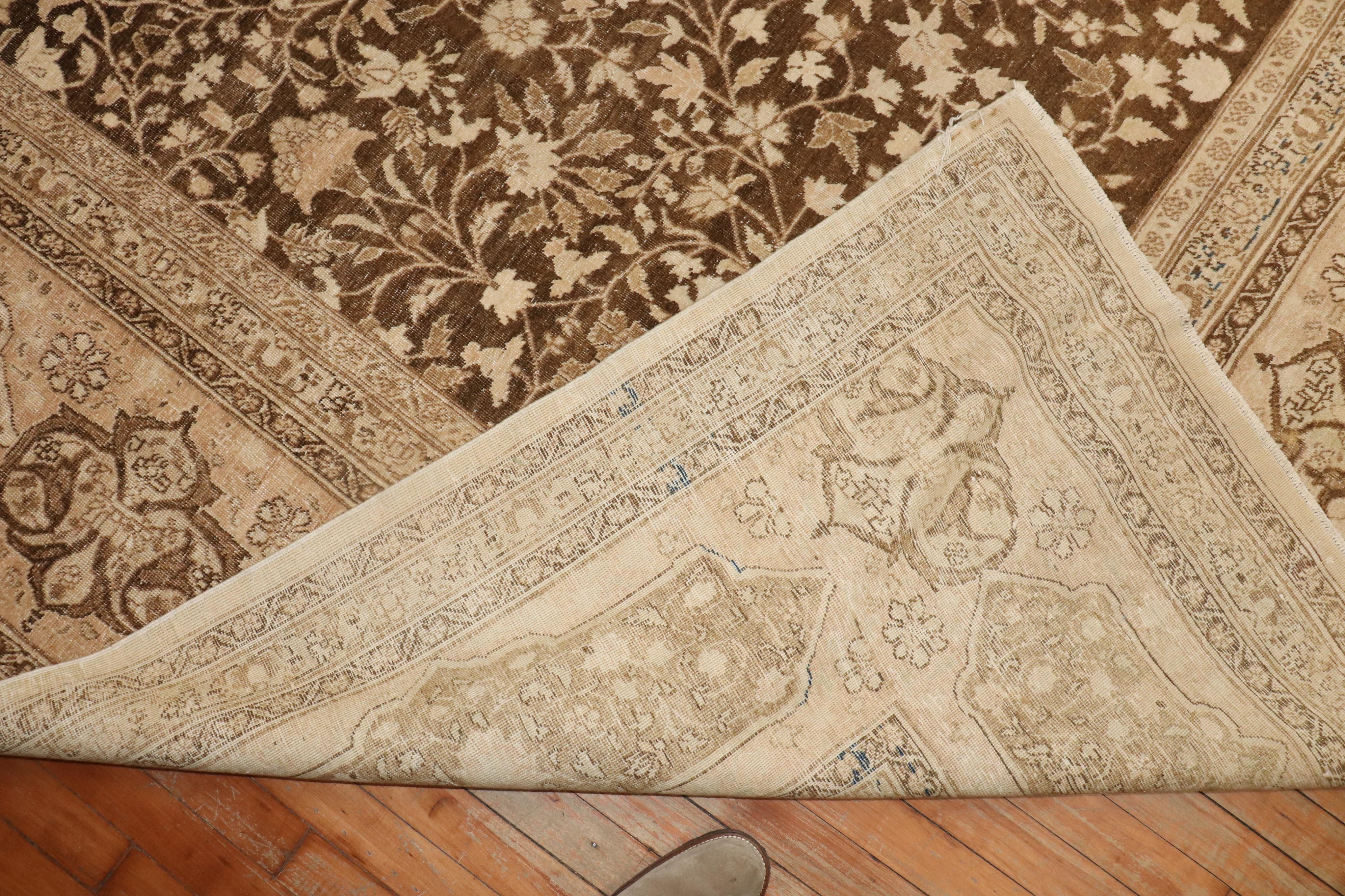 Grand tapis carré persan marron de Tabriz en vente 13