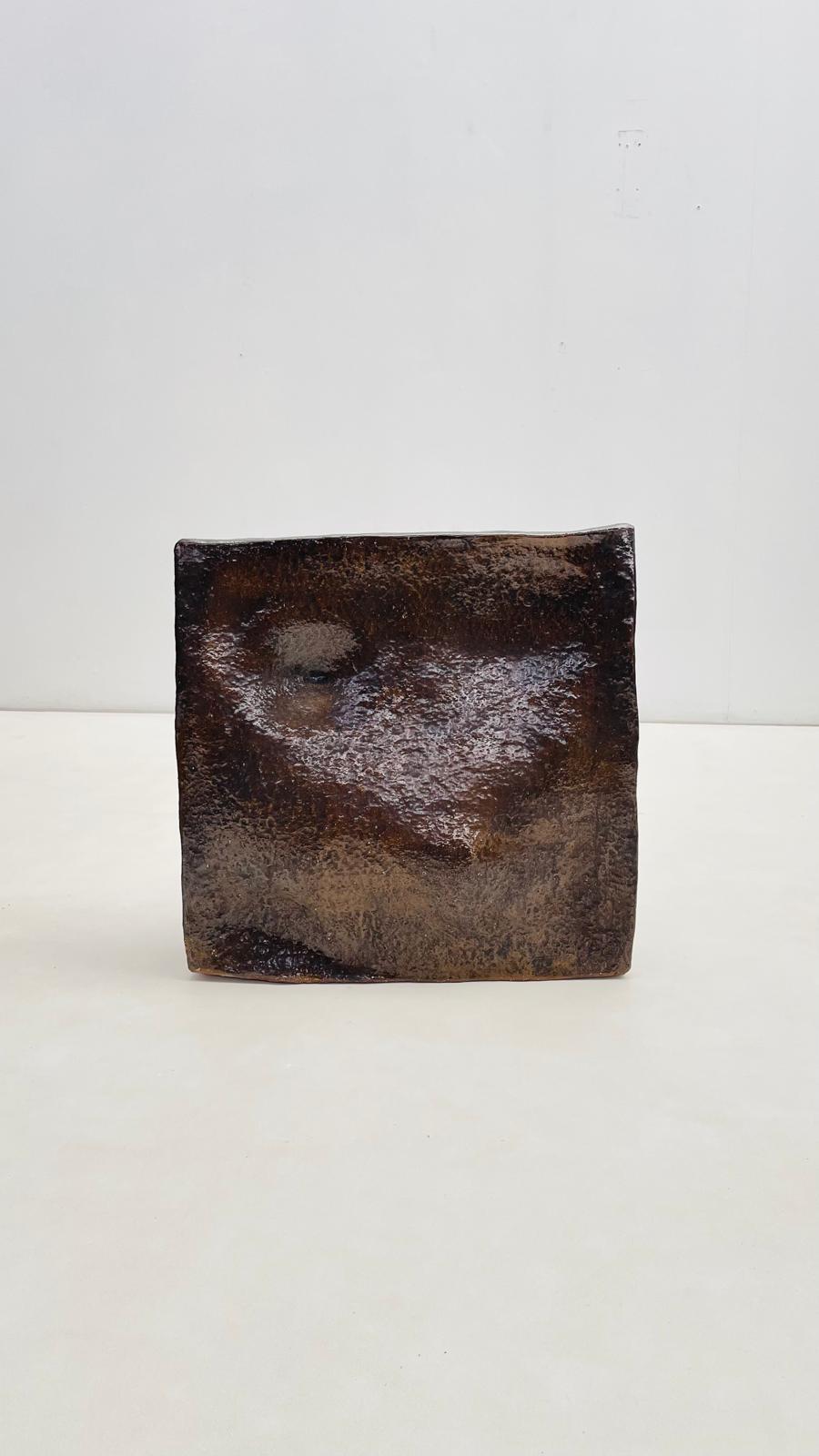 Large square - Ceramic vase In Good Condition For Sale In Brussels, BE