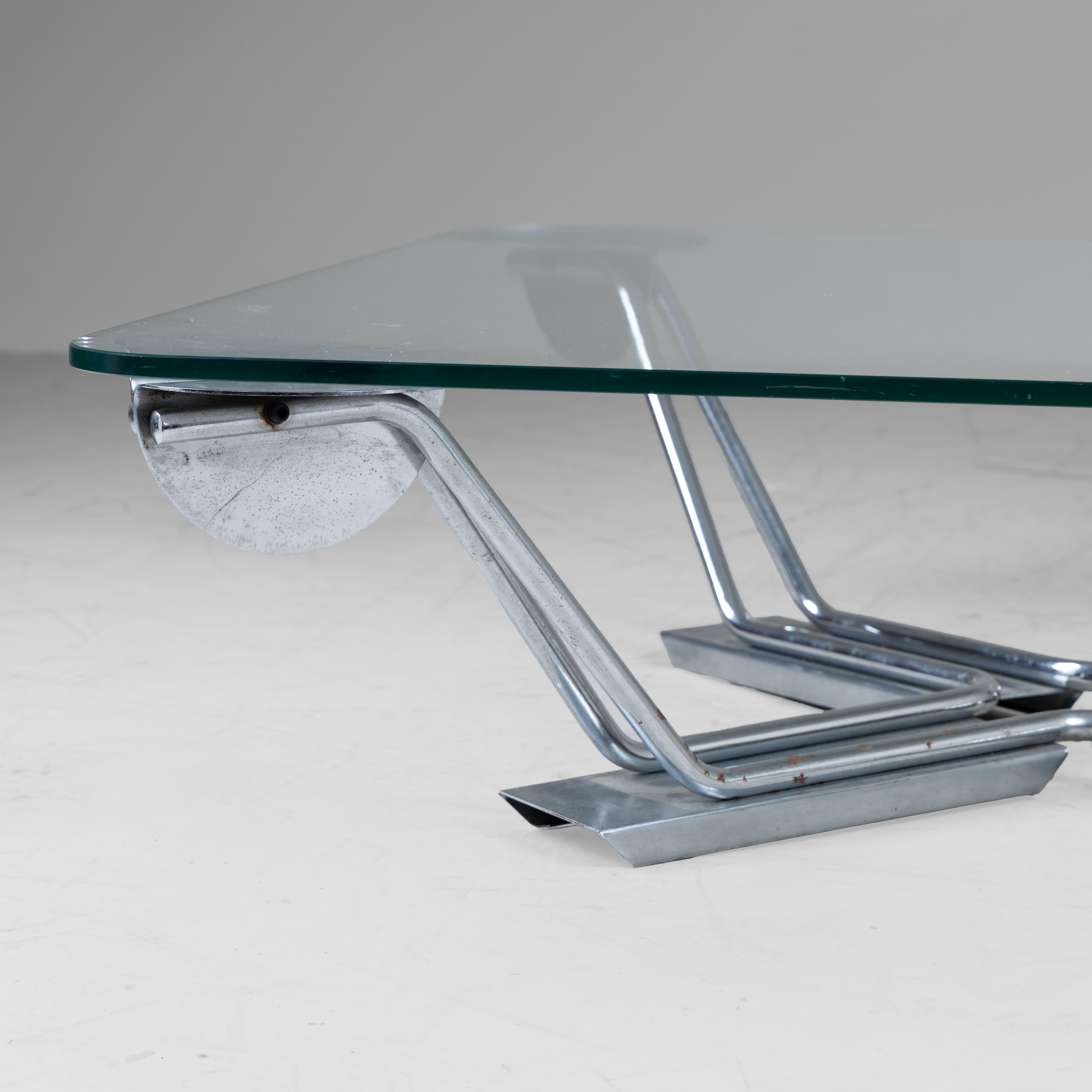 Large square coffee/low table with glass top and steel frame, 1980 space age For Sale 1