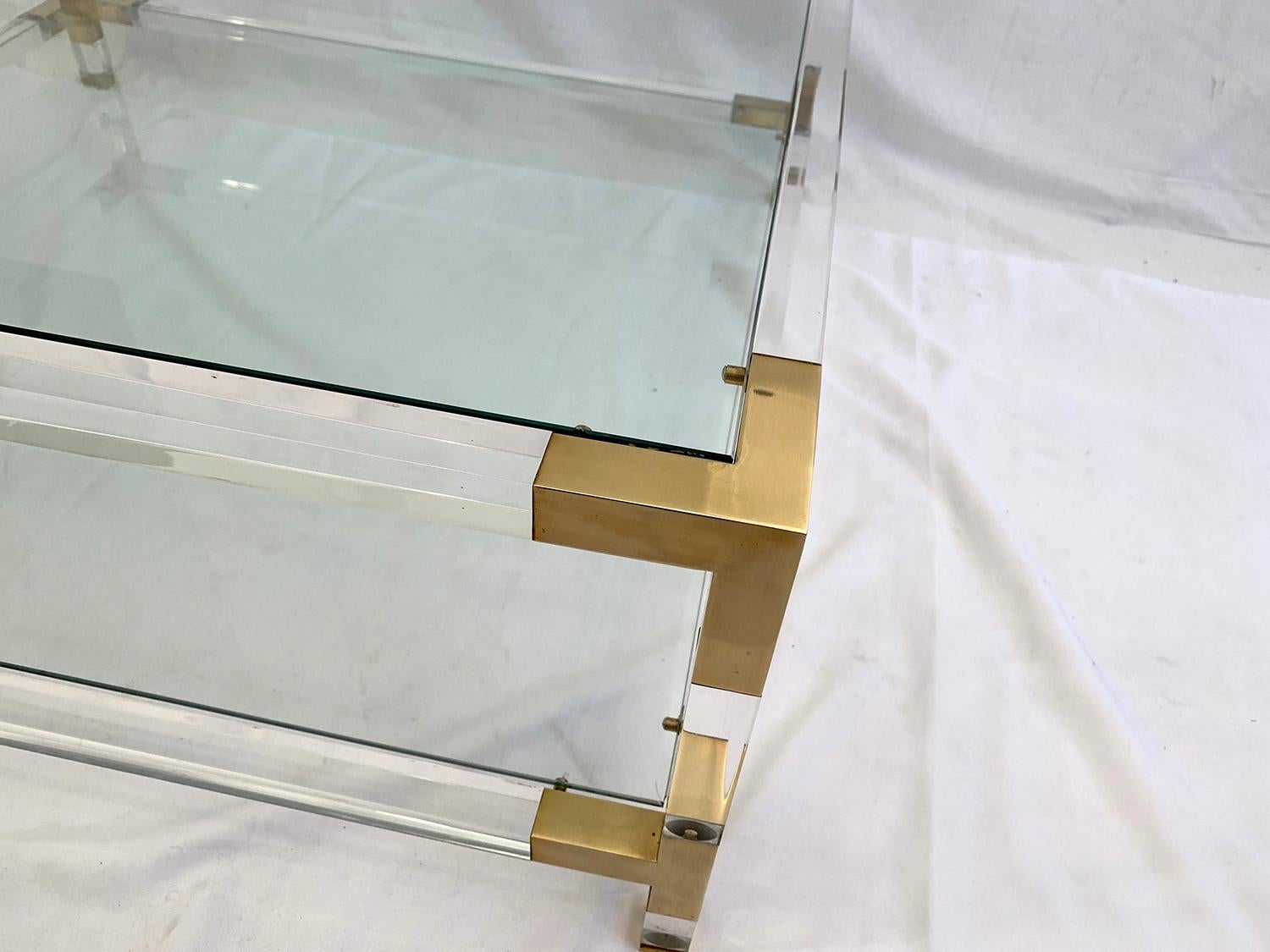 Mid-Century Modern Large Square Coffee Table, Lucite and Brass, 1970 For Sale