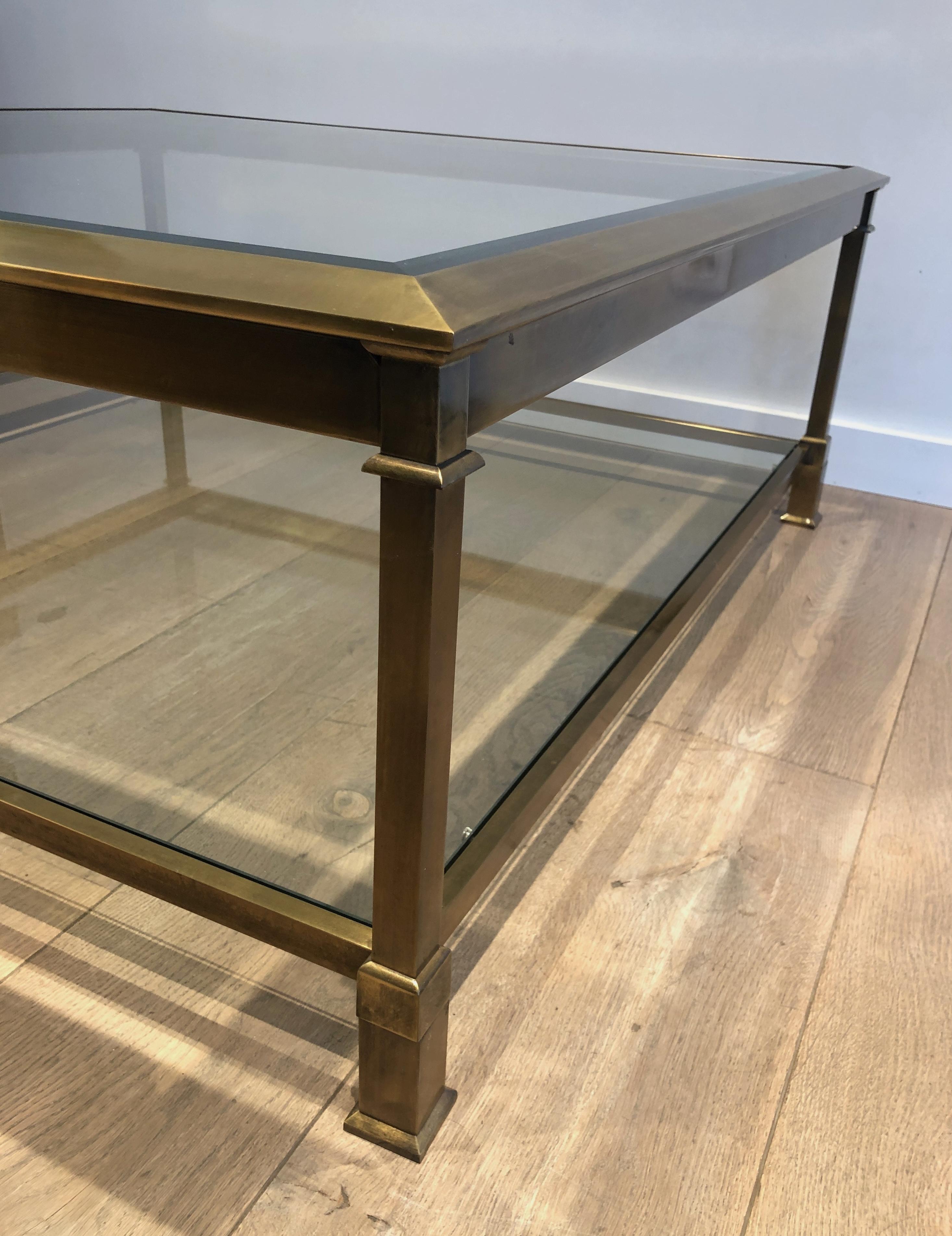 Großer quadratischer Couchtisch aus gold patiniertem, patiniertem Stahl im Angebot 3