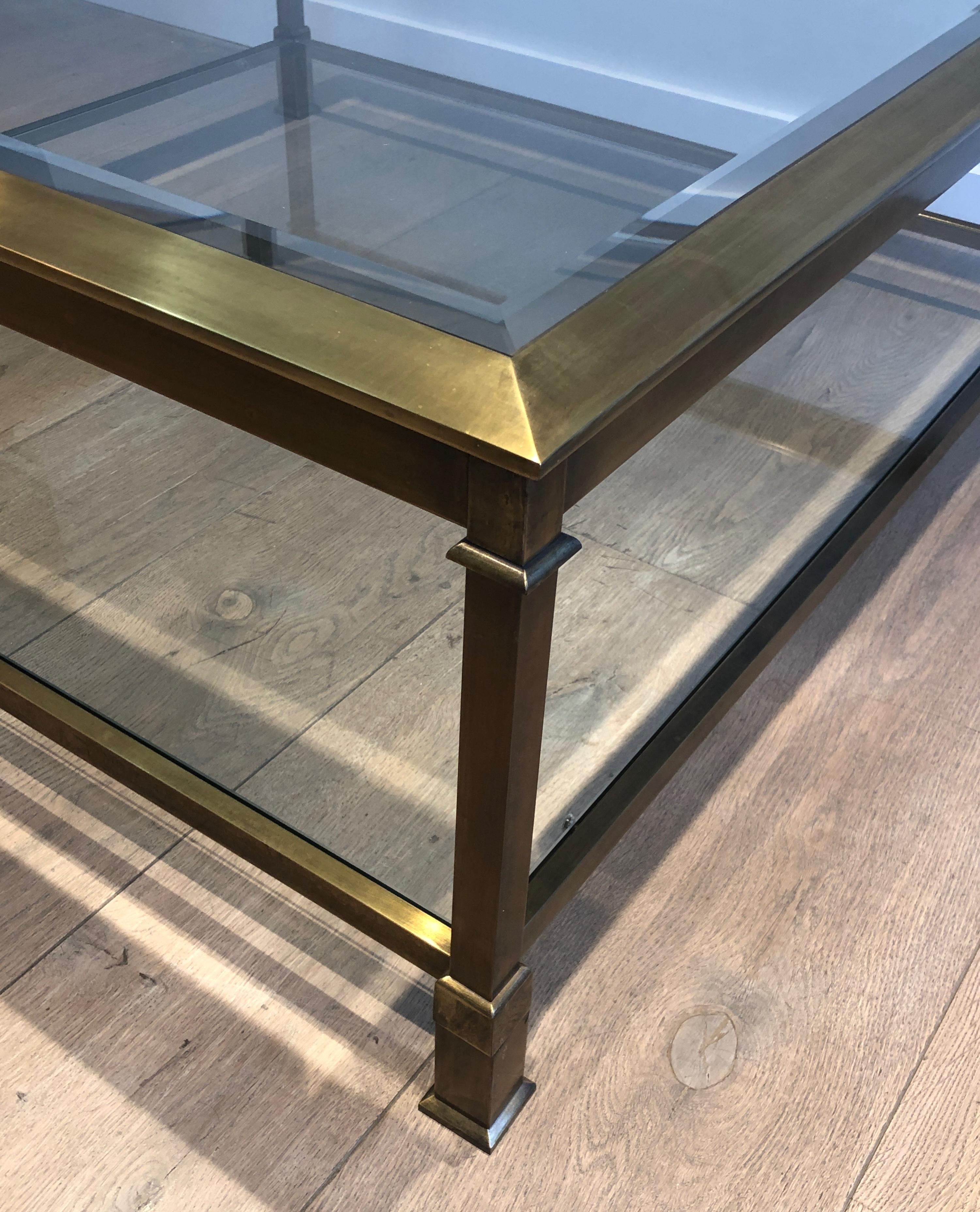 Großer quadratischer Couchtisch aus gold patiniertem, patiniertem Stahl im Angebot 4