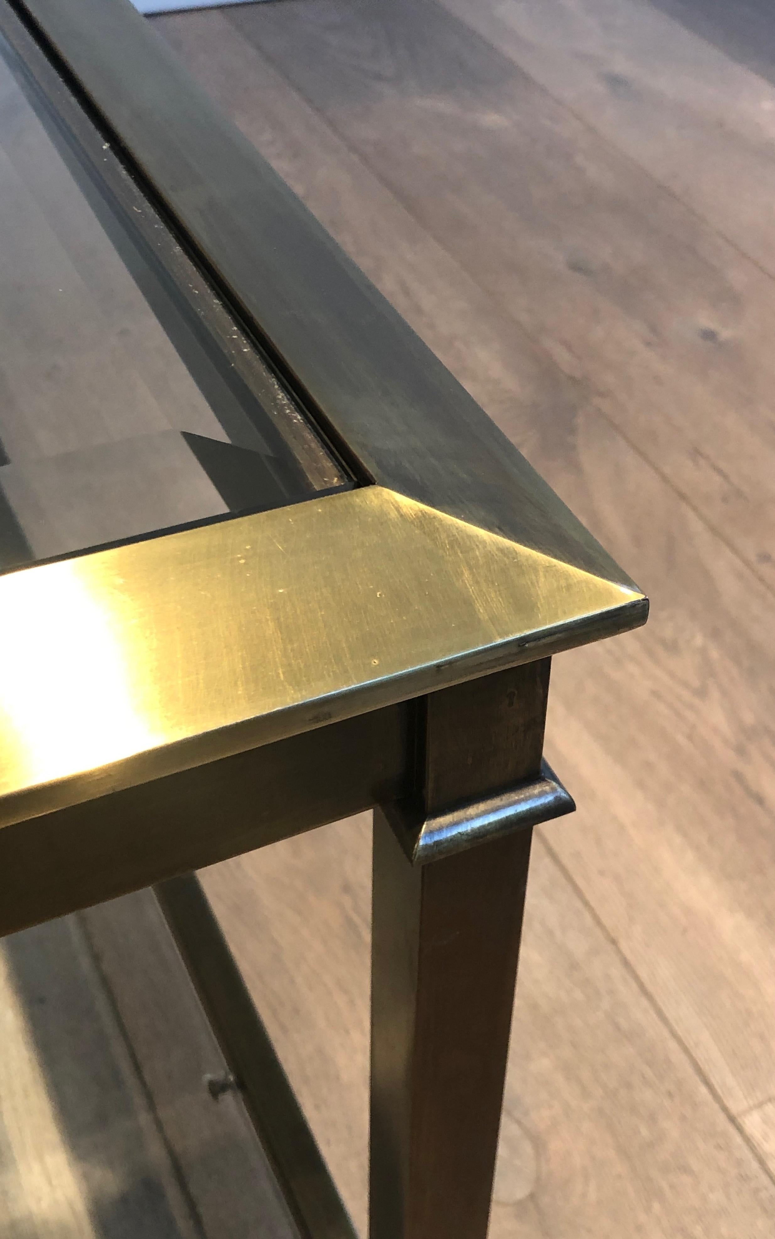 Großer quadratischer Couchtisch aus gold patiniertem, patiniertem Stahl im Angebot 9