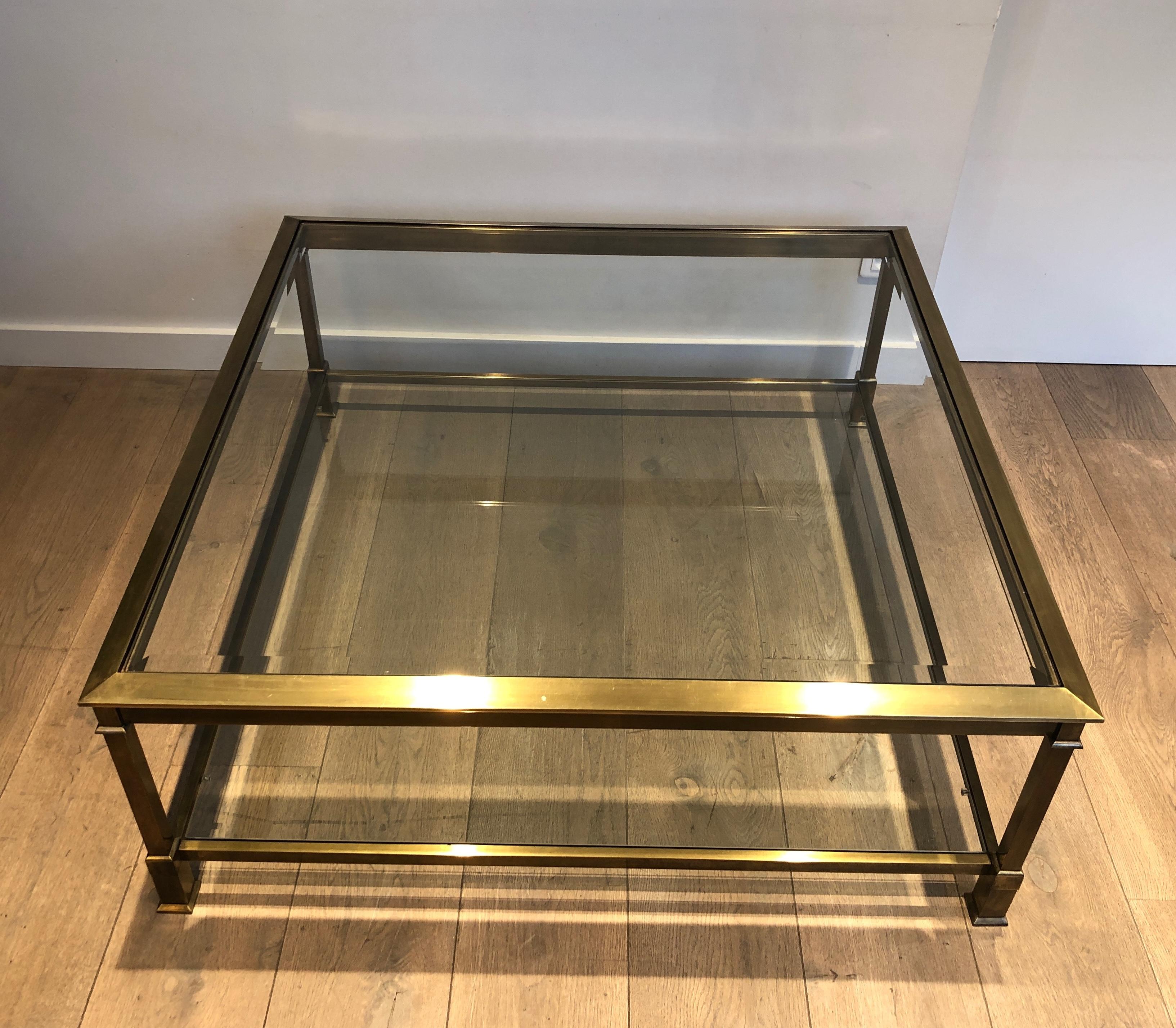 Großer quadratischer Couchtisch aus gold patiniertem, patiniertem Stahl im Angebot 11