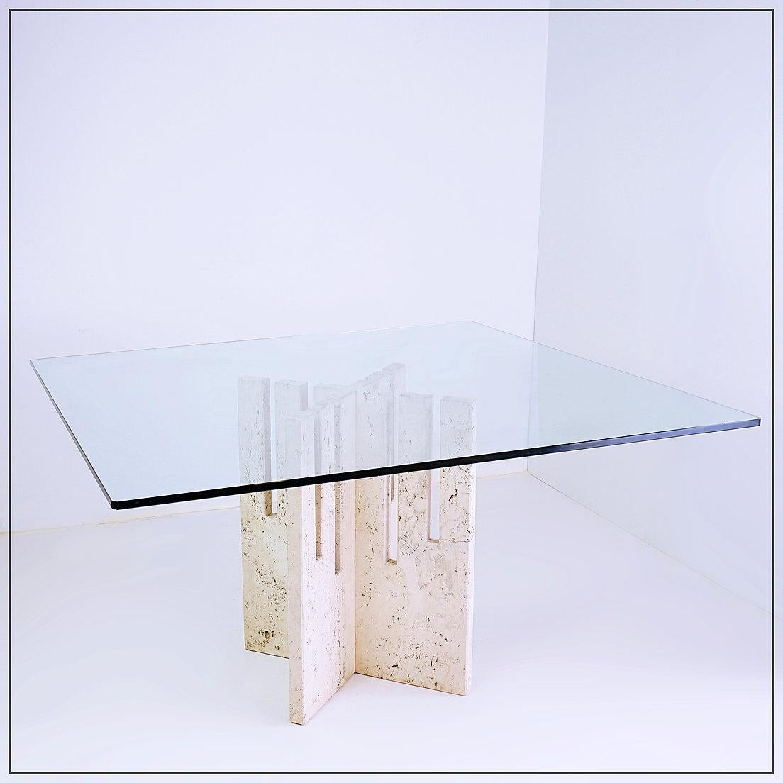 Large Square dining table in travertine and glass - Italy 1970s For Sale 4