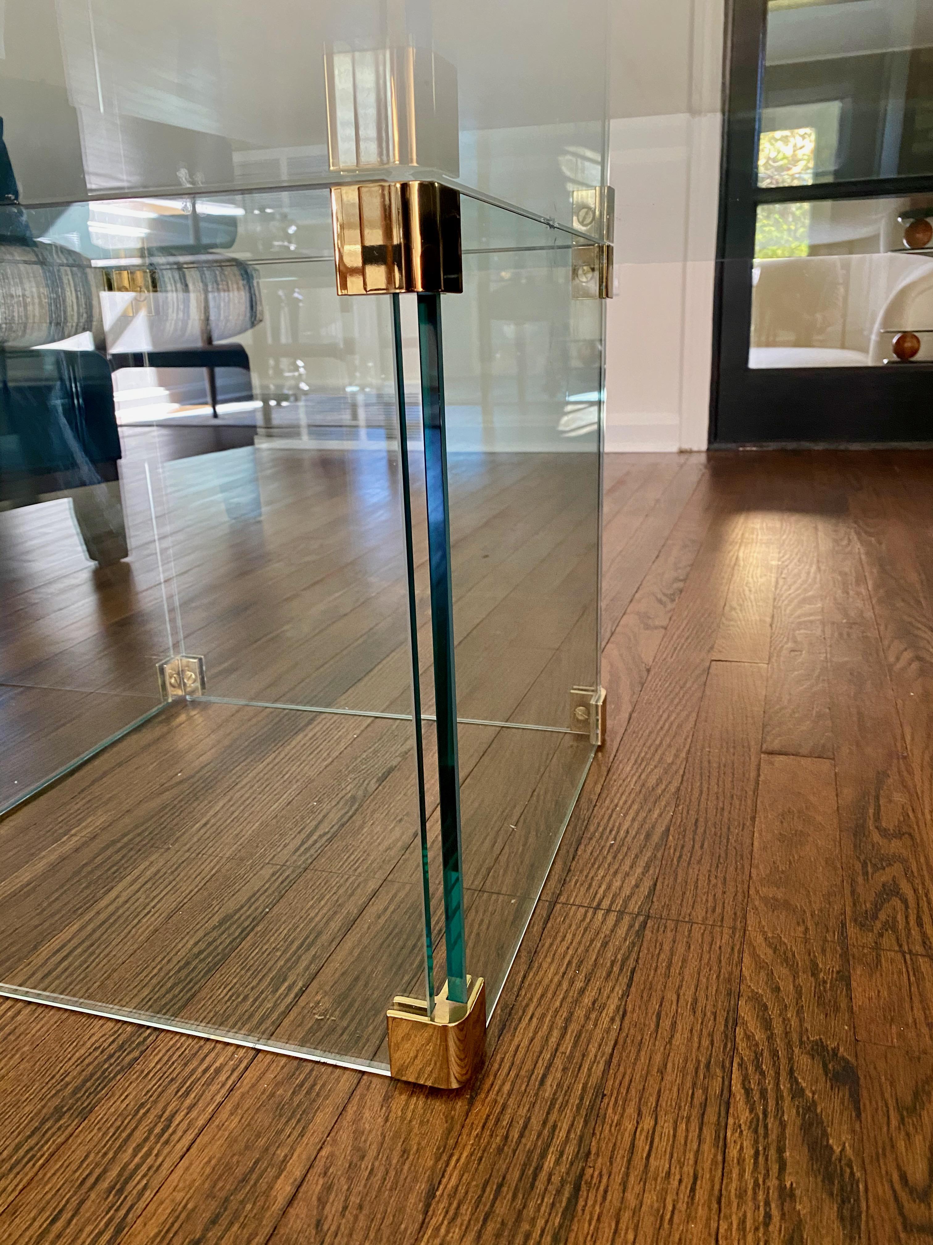 Grande table basse carrée en verre dans le style de Leon Rosen pour Pace Collection en vente 3