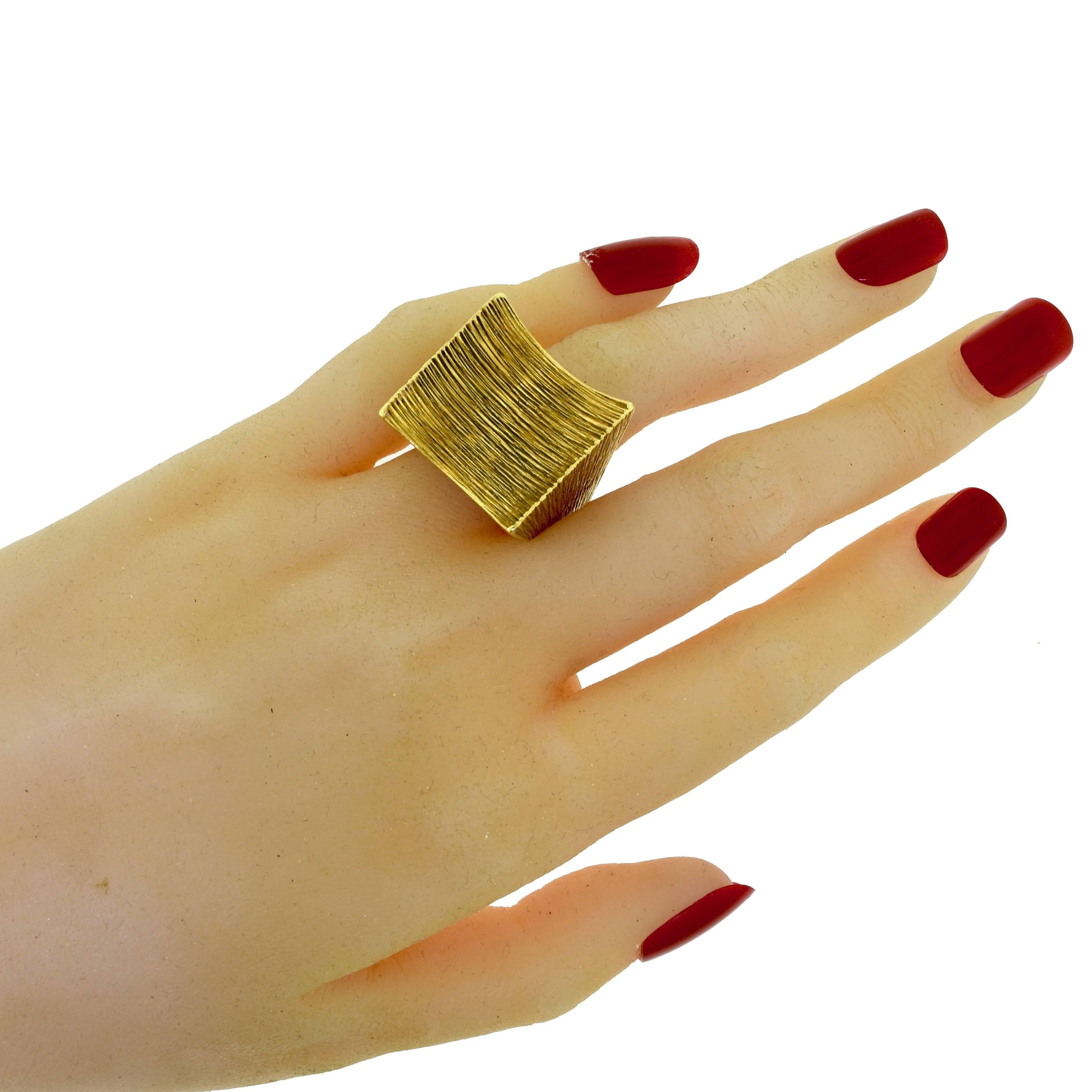 Women's or Men's Large Square Textured 18 Karat Yellow Gold Cocktail Dome Ring For Sale