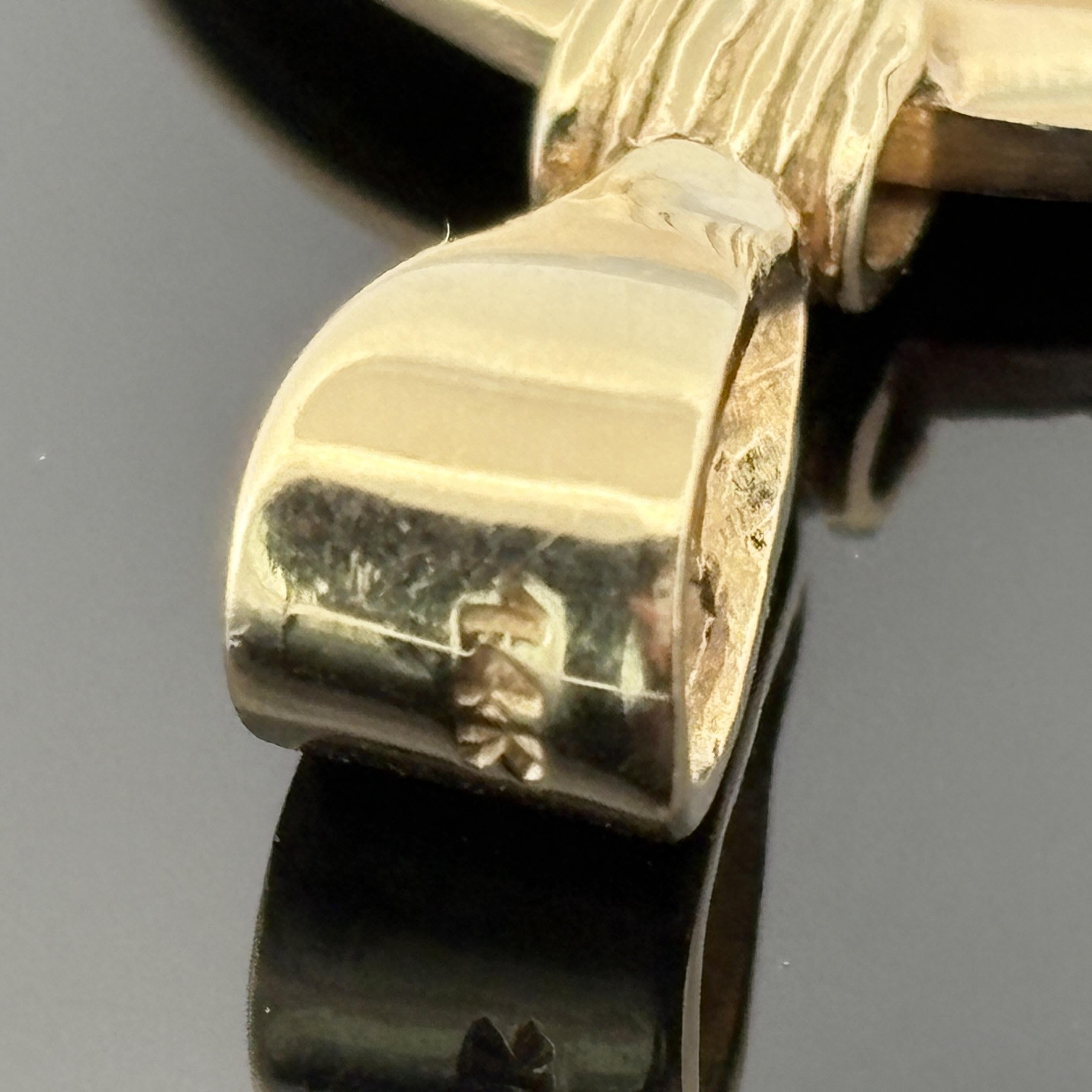 Grande Médaille Saint Benoît 18k dans un cadre 14k - 30.5mm - Italie - 15.3g en vente 4