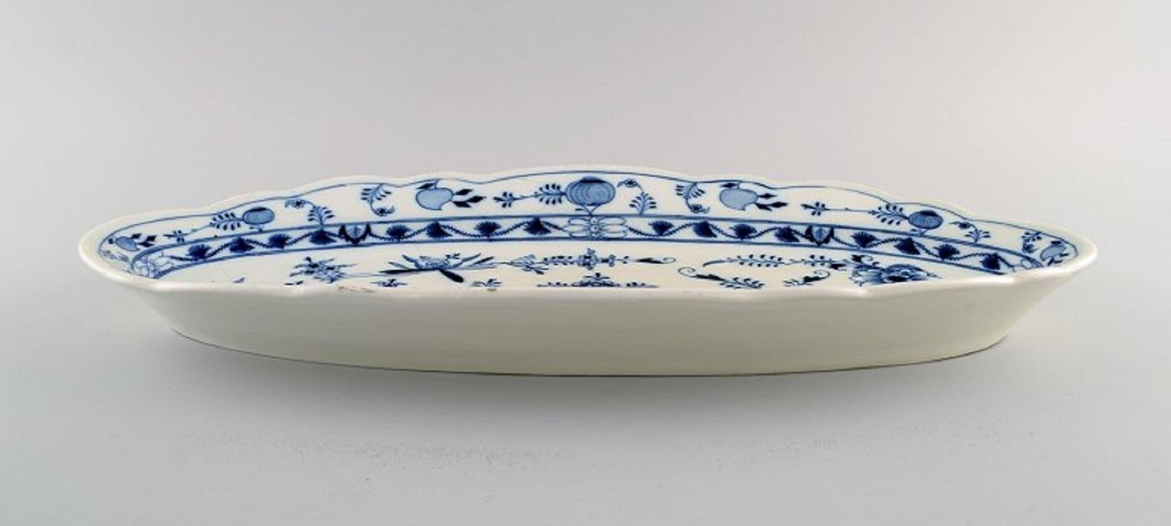 20th Century Large Stadt Meissen Blue Onion Fish Dish in Hand-Painted Porcelain