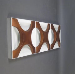 Großer Stab "Cross Oyster" Unterputz oder Wandmontage