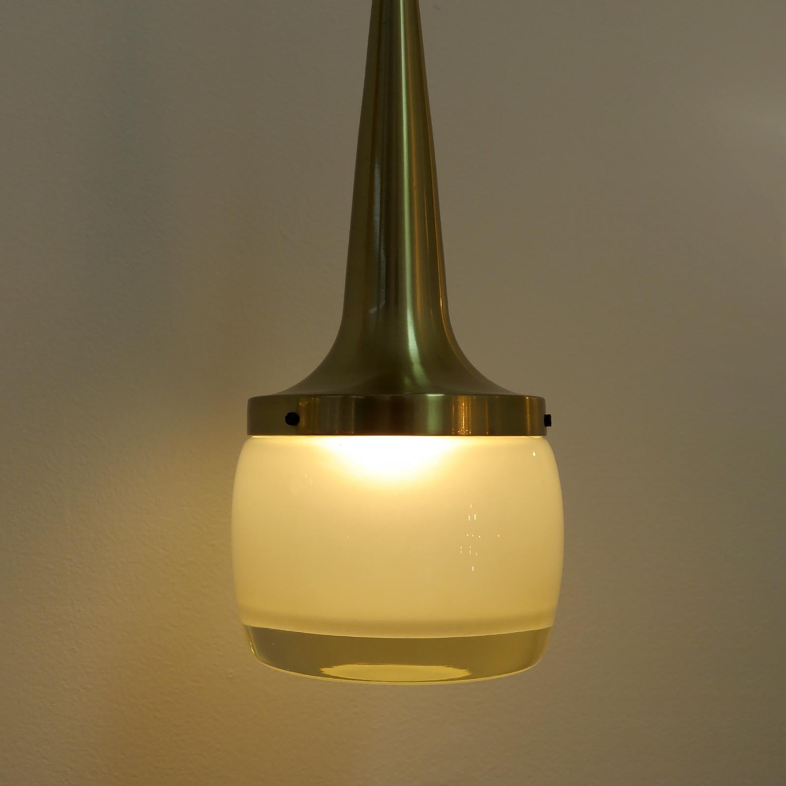 Milieu du XXe siècle Grandes lampes suspendues en staff, 1960 en vente