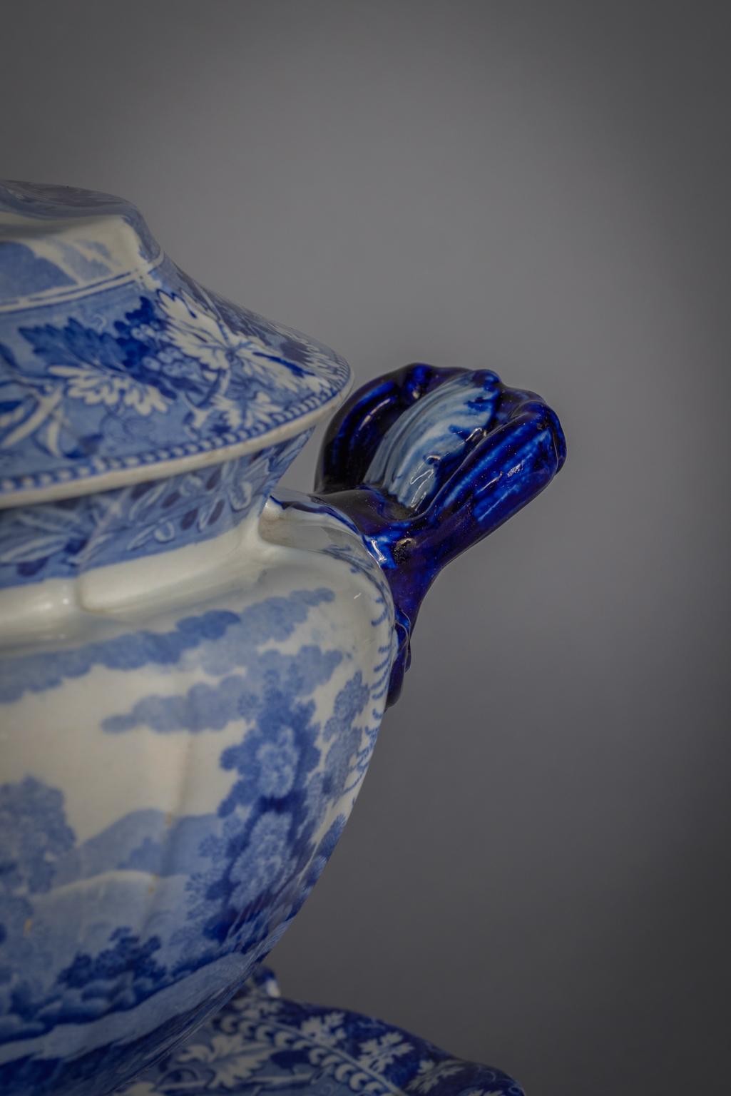 blue tureen