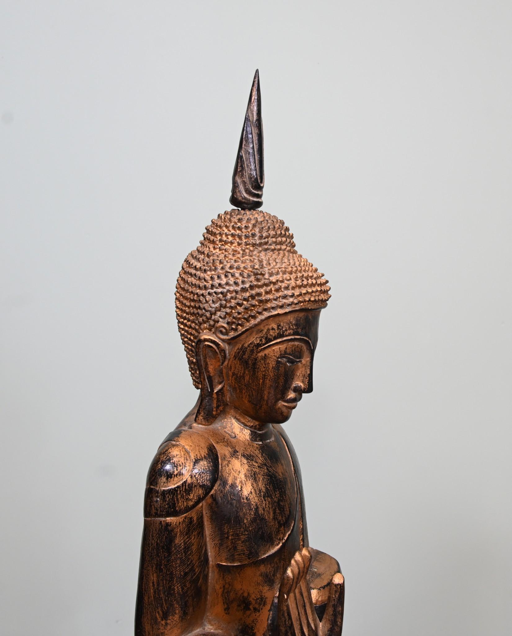 Gran estatua de Buda tailandés de pie Budismo Cuenco de ofrendas Arte budista en venta 2