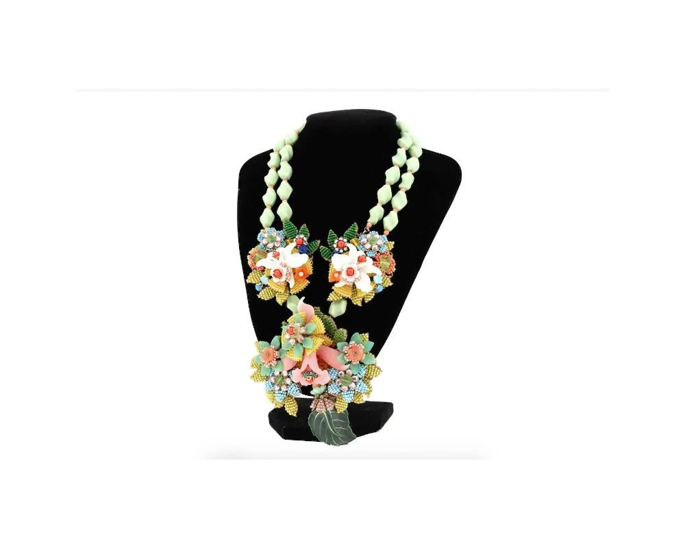 Große Stanley Hagler Nyc-Blumenhalskette mit Perlen-Halskette im Zustand „Gut“ im Angebot in New York, NY