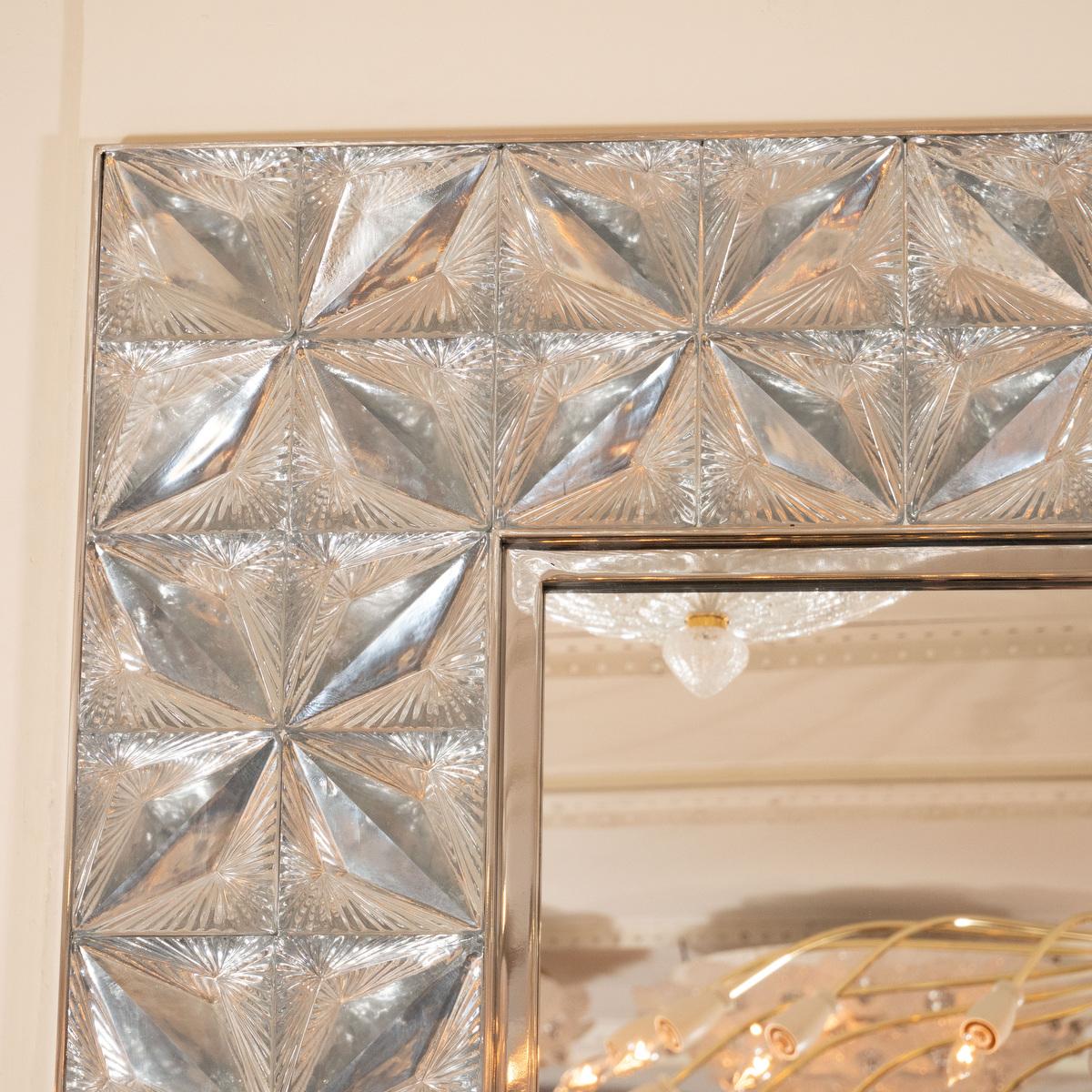 italien Grand miroir en verre à motif d'étoiles en vente