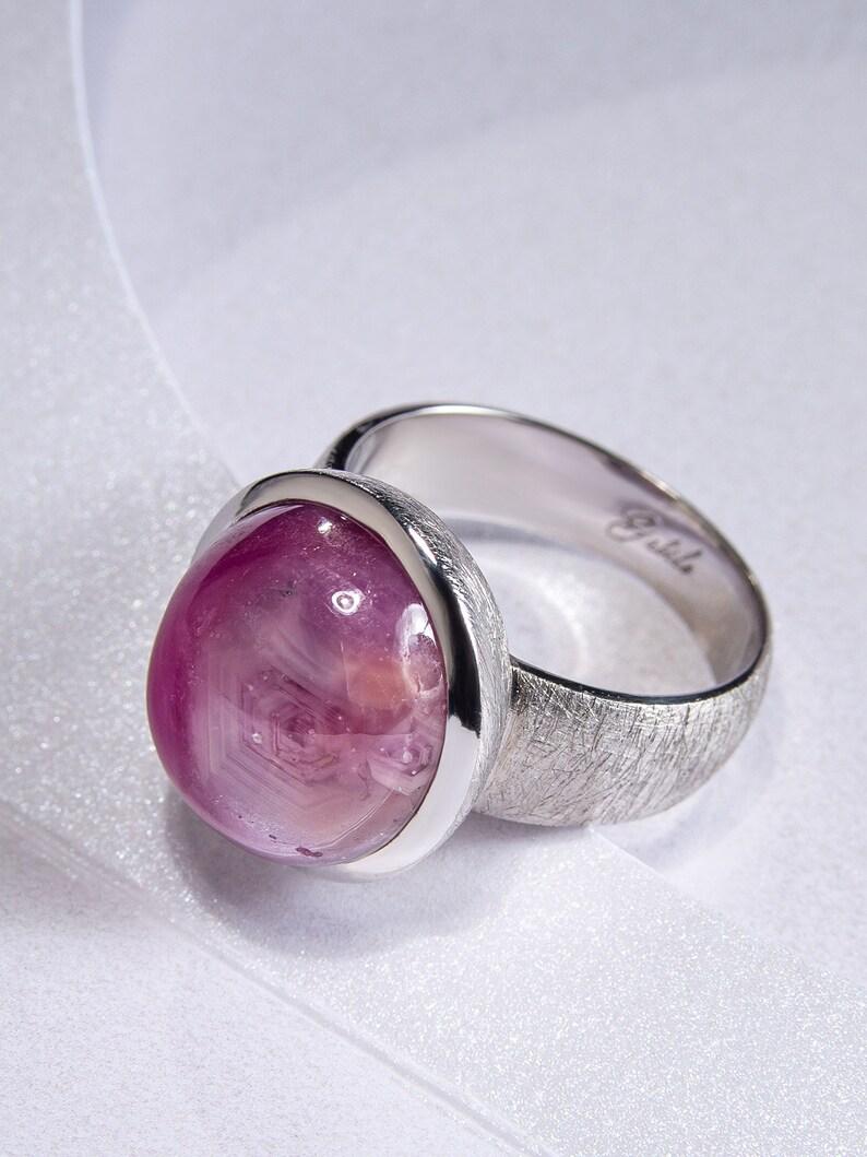 Taglio rotondo Grande anello d'argento con stella di rubino Gemma rossa naturale regalo di corindone Gioielli unisex in vendita