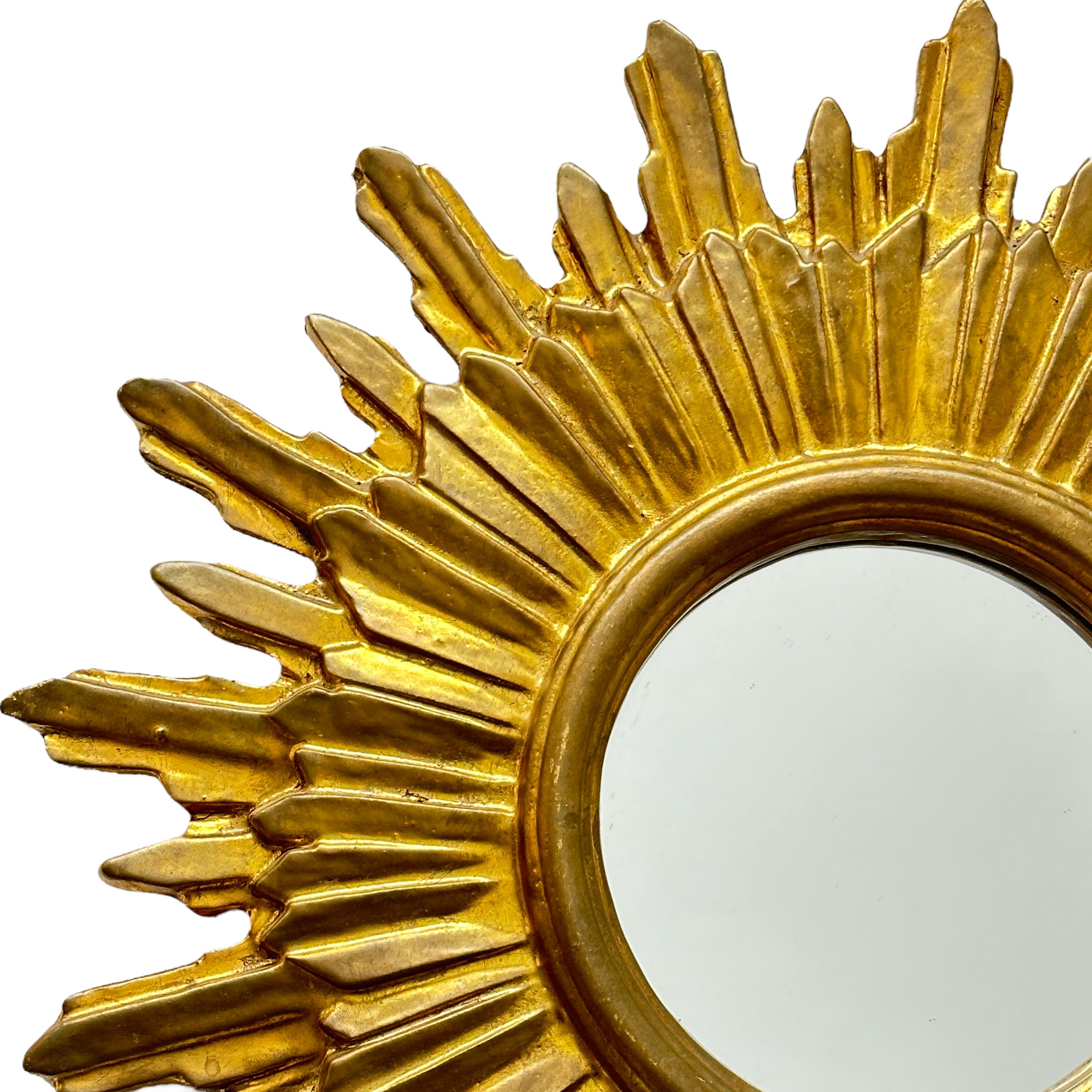 Large Starburst Sunburst Gilded Wood and Stucco Mirror, circa 1930s 4