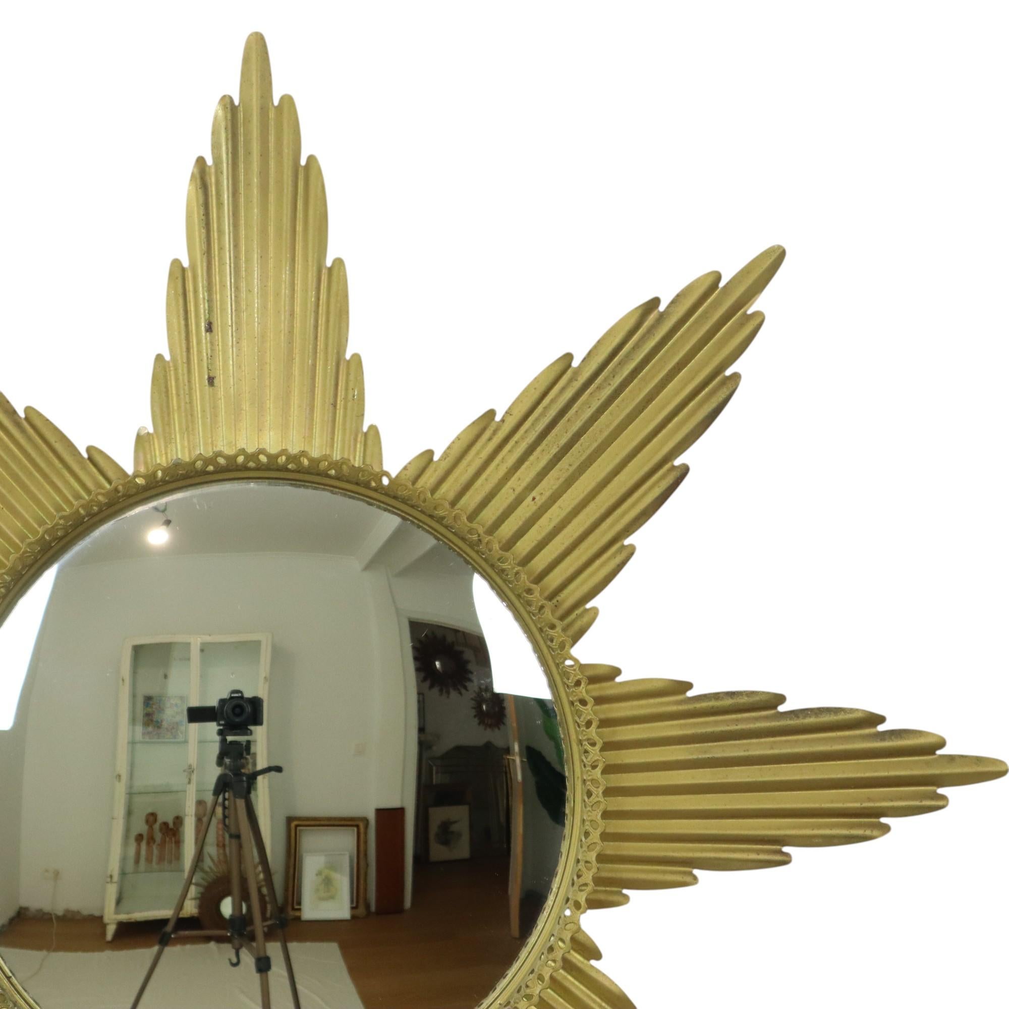 Large Starburst Sunburst Mirror Convex Gold Metal In Good Condition In Poperinge, BE