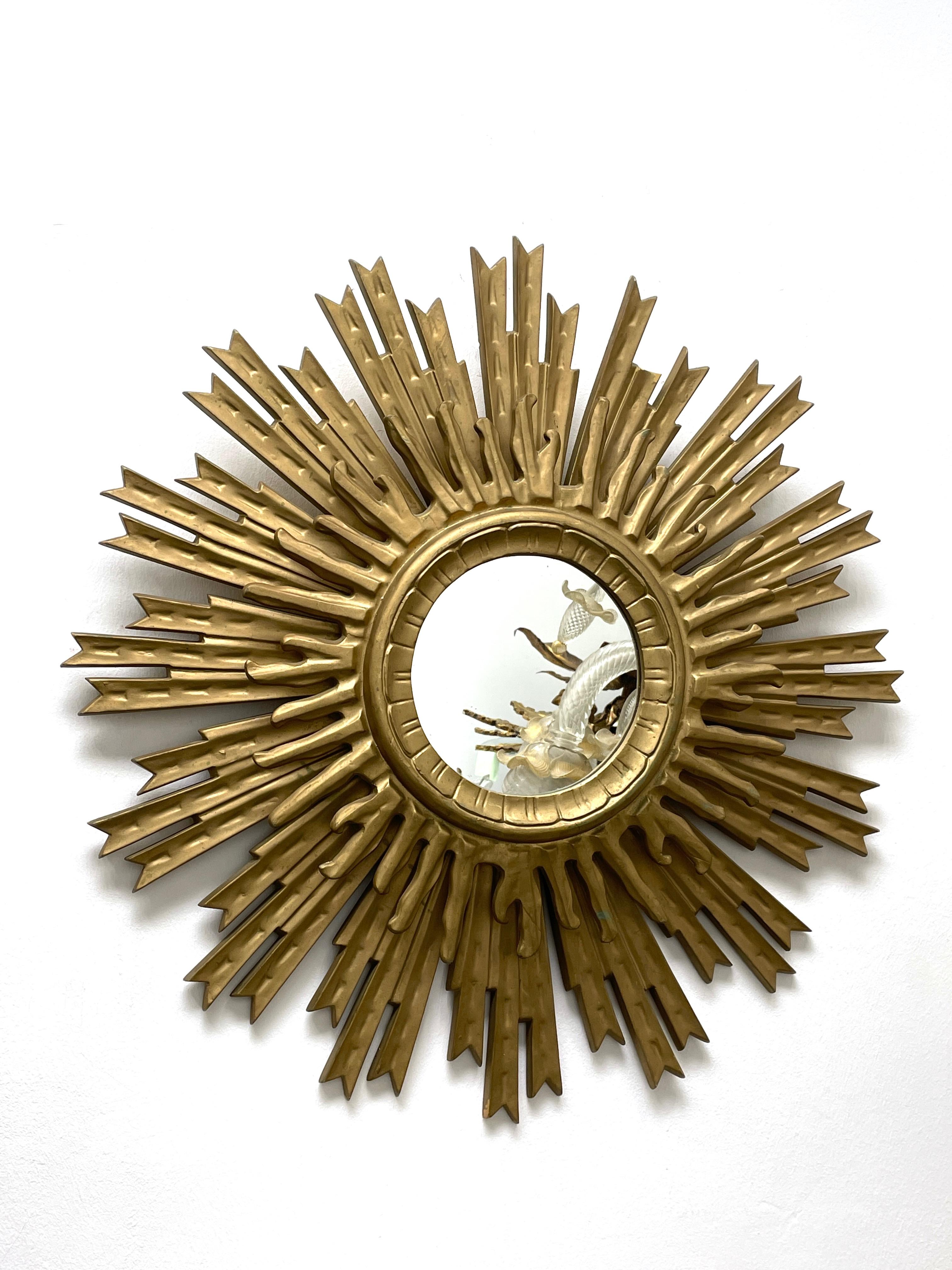 Italian Large Starburst Sunburst Mirror Gilded Plastic, Made in Italy, circa 1960s For Sale