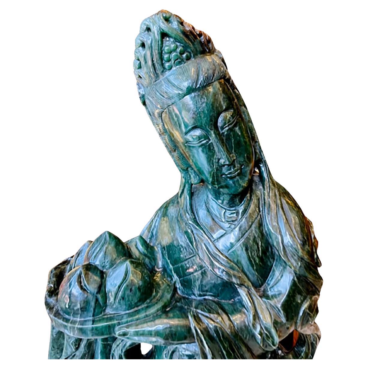 Large Statue - Guan-yin In Jadeite Stone - China - Period: Art Nouveau For Sale