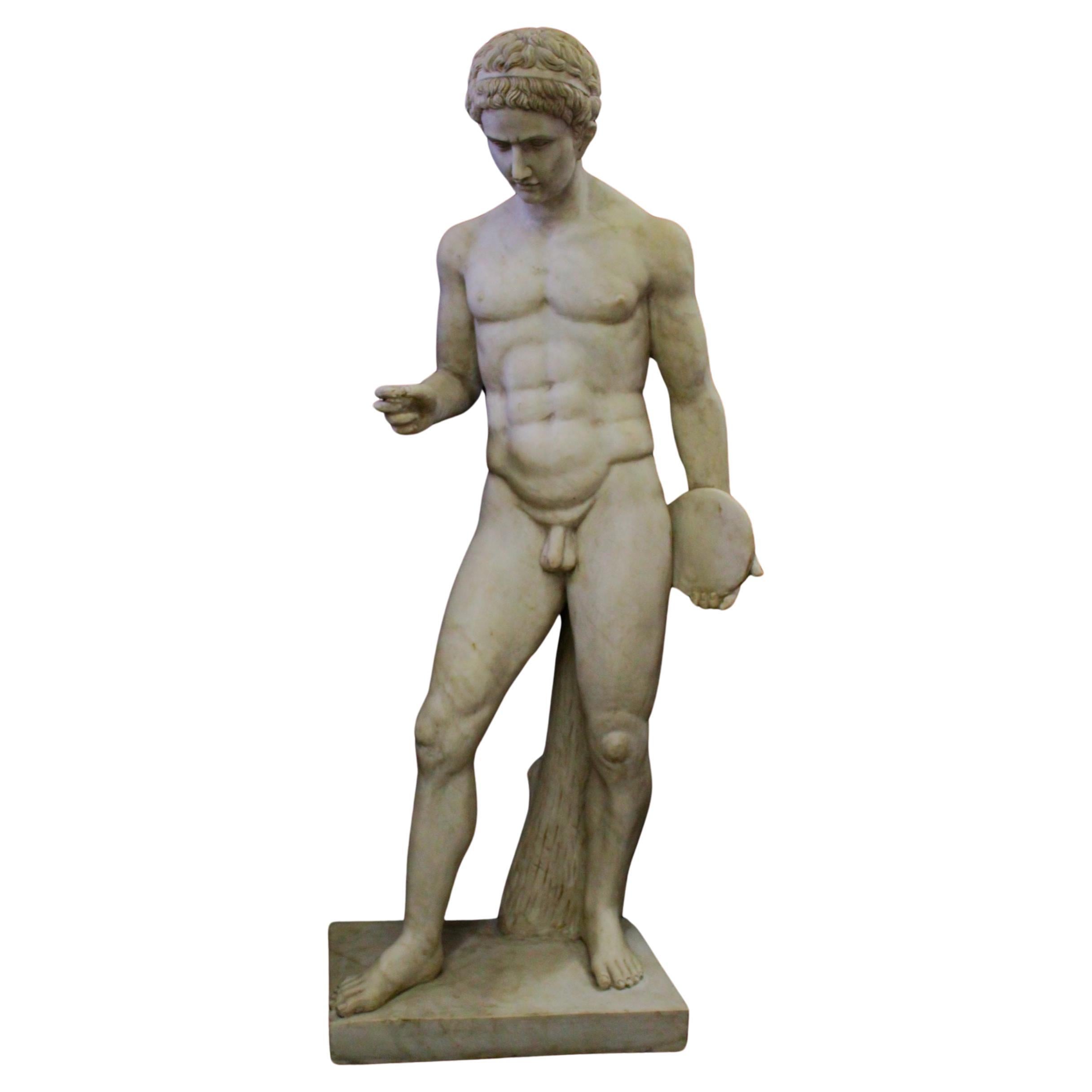 Large statue of a discus thrower in marble For Sale