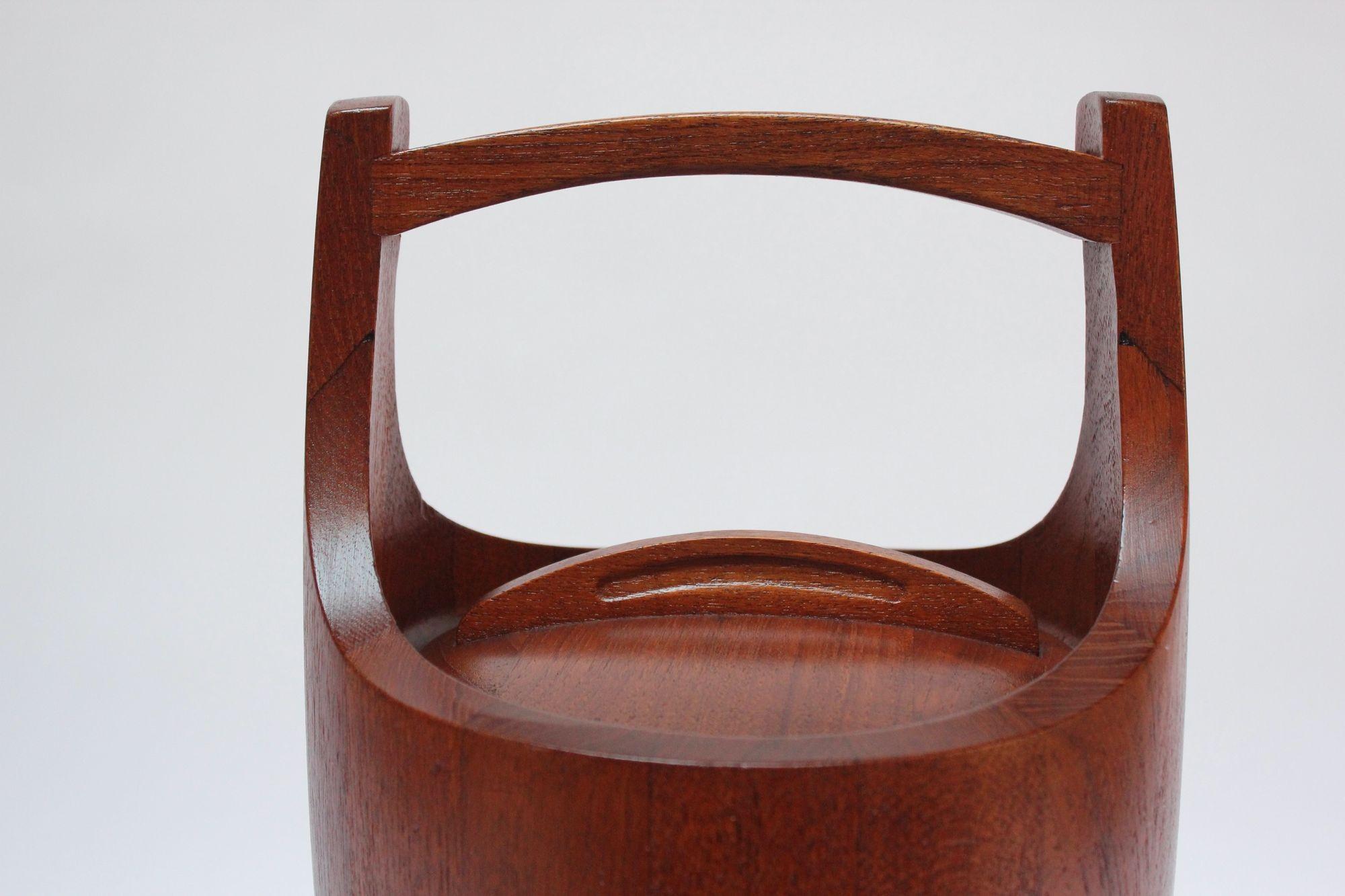 Large Staved Teak 'Congo' Ice Bucket by Jens Quistgaard for Dansk For Sale 11